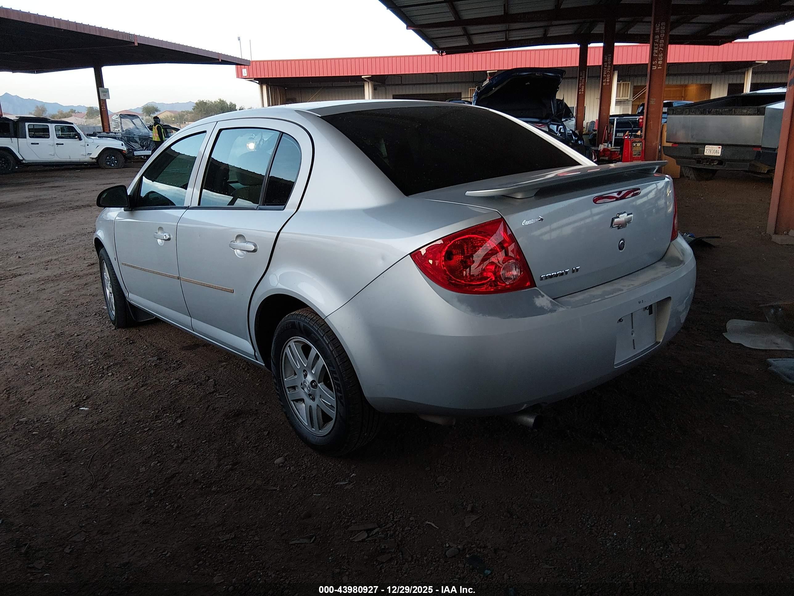 CHEVROLET COBALT image 3