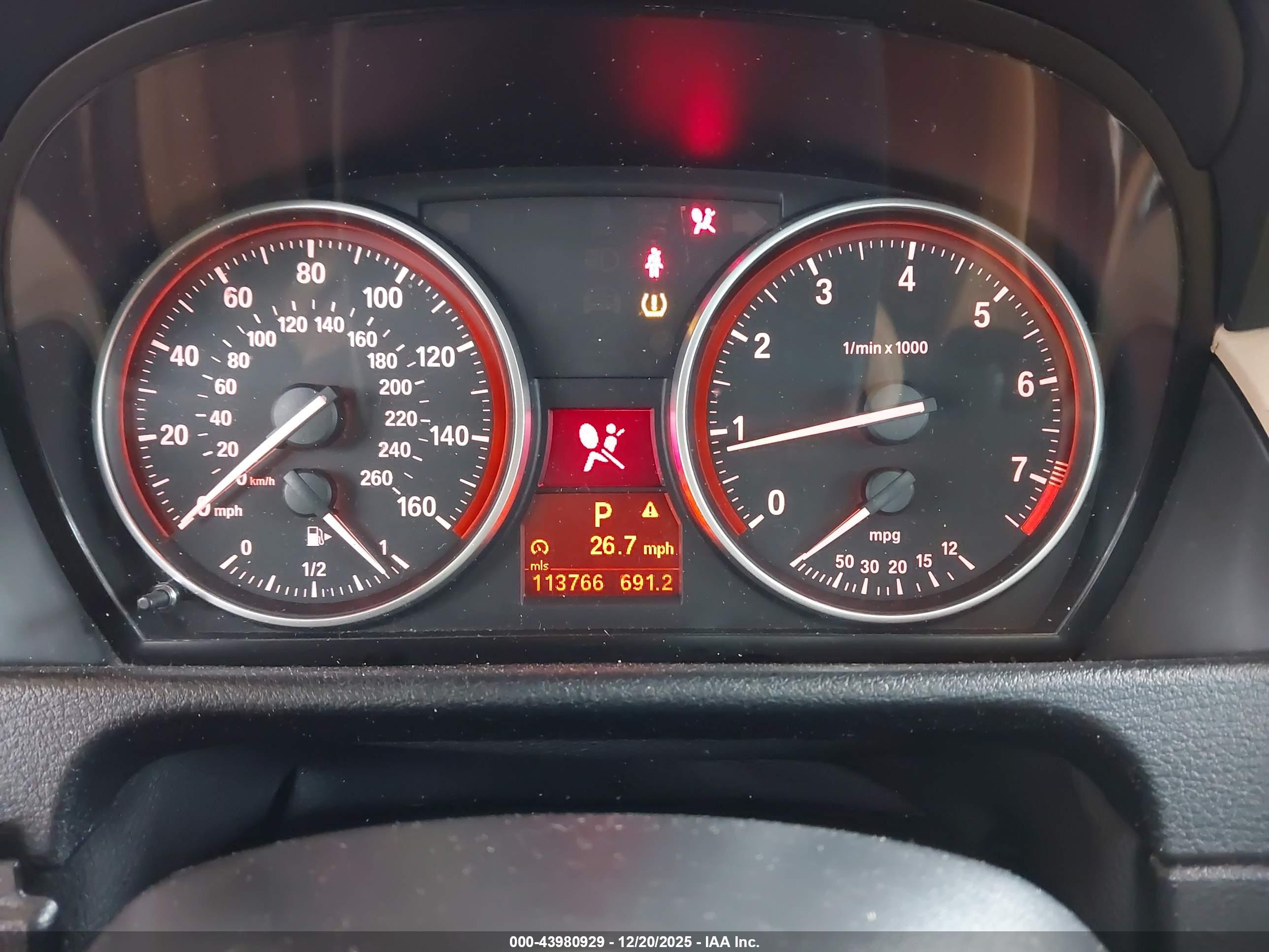 BMW X1 image 7