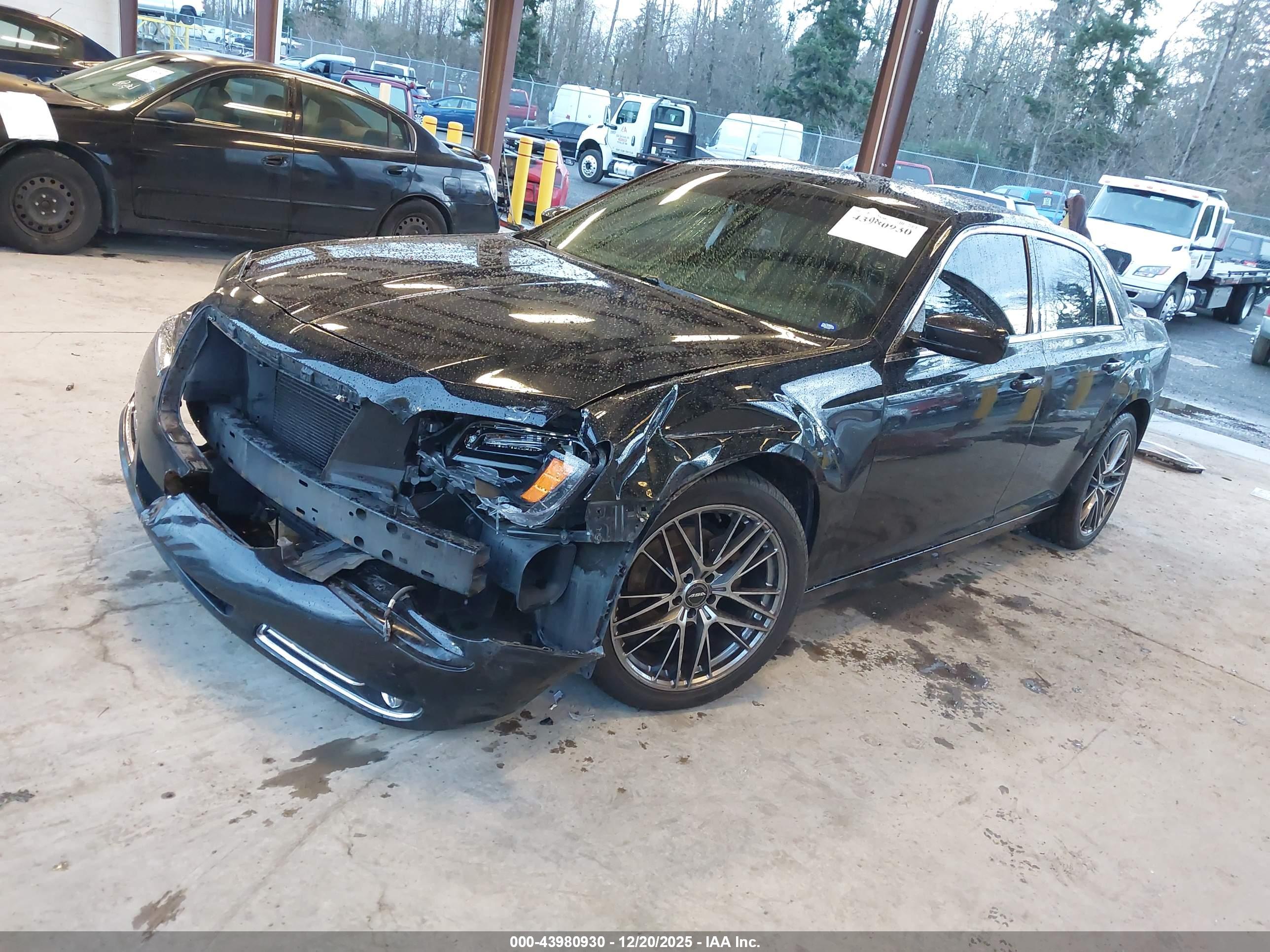 CHRYSLER 300 image 2