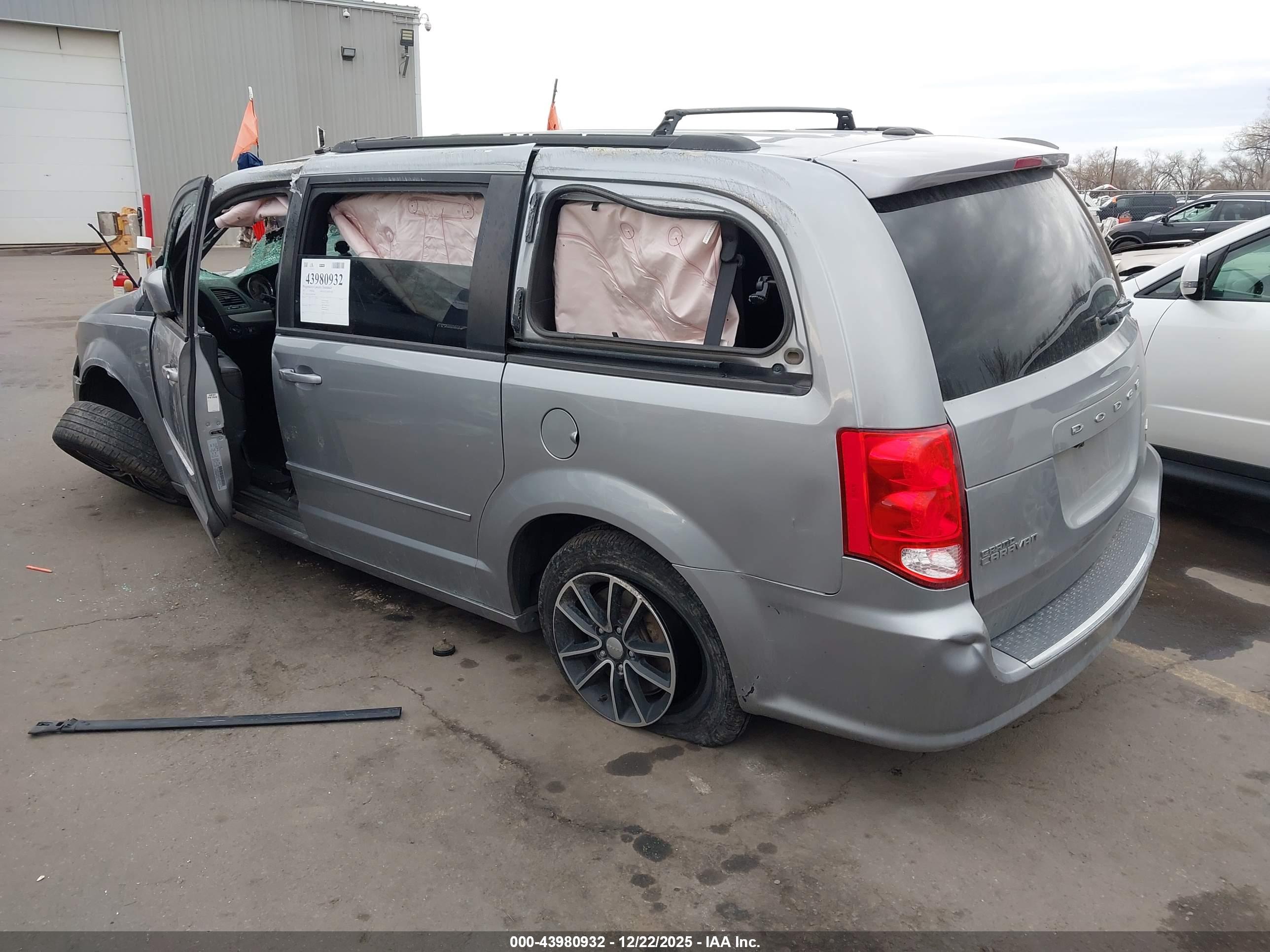 DODGE GRAND image 3