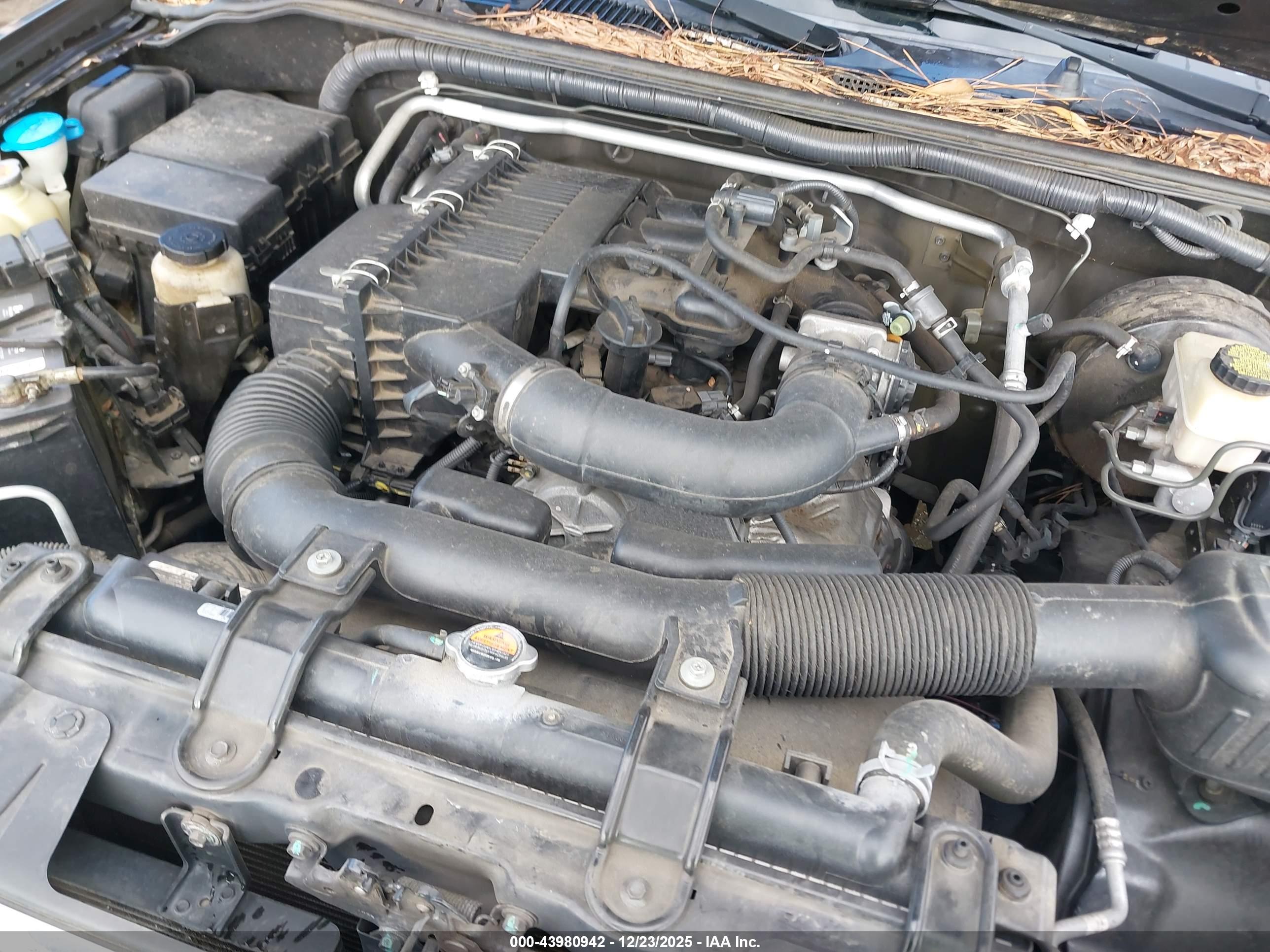 NISSAN FRONTIER image 10