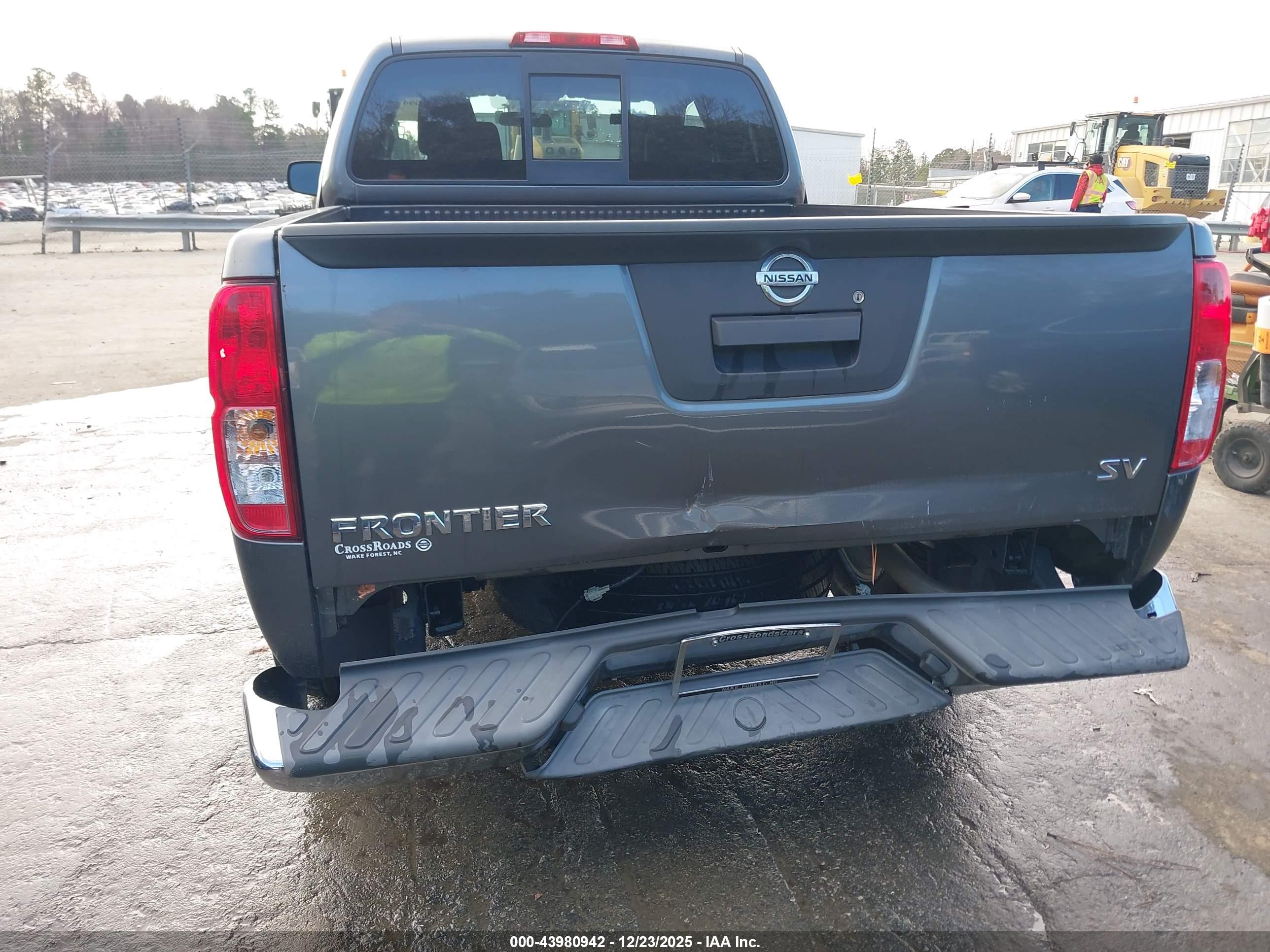 NISSAN FRONTIER image 6