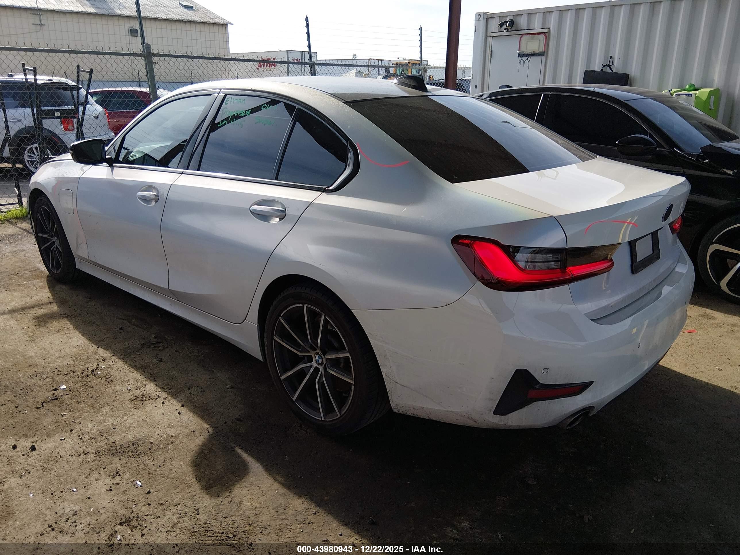 BMW 3 image 3