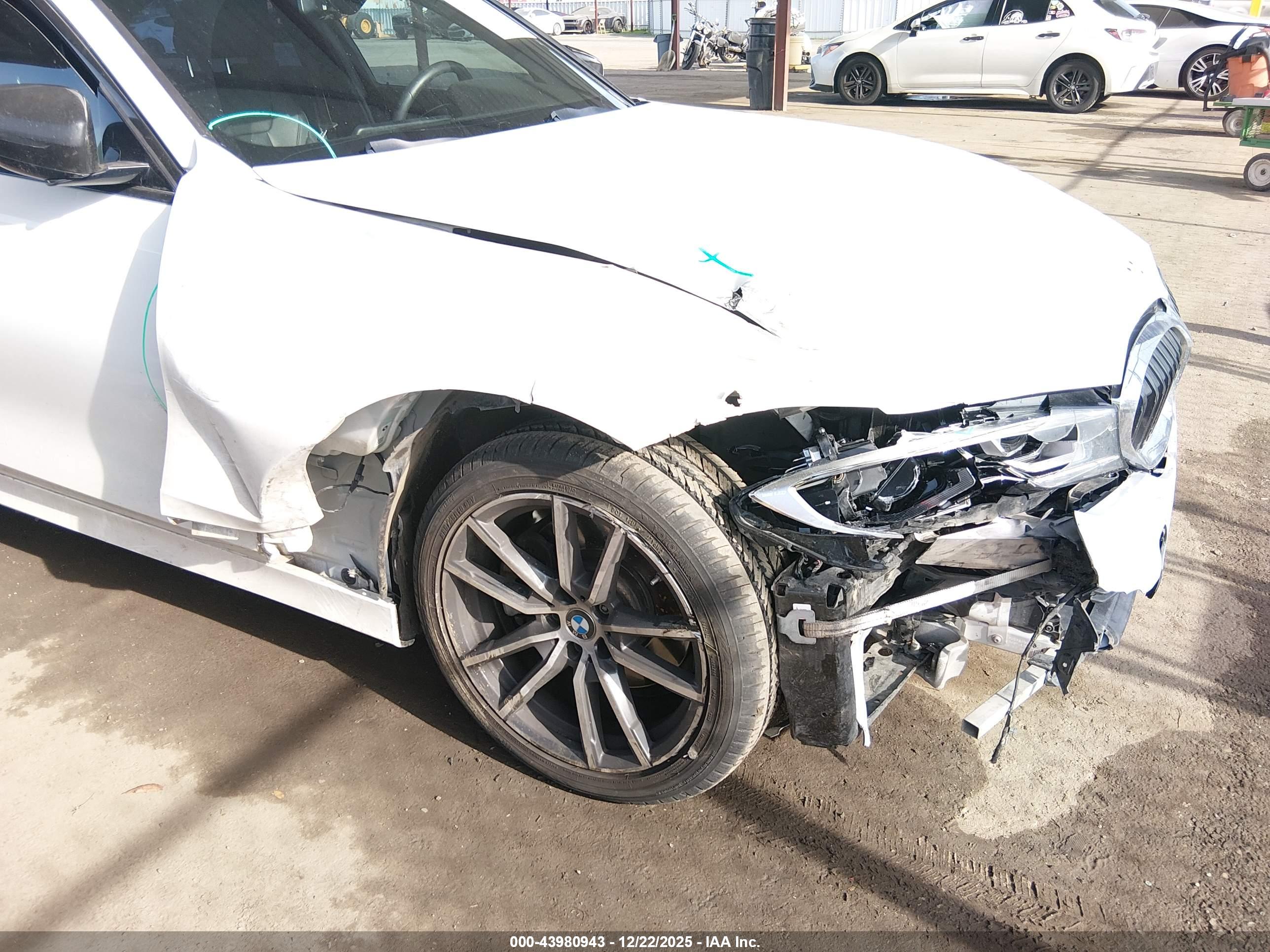 BMW 3 image 6