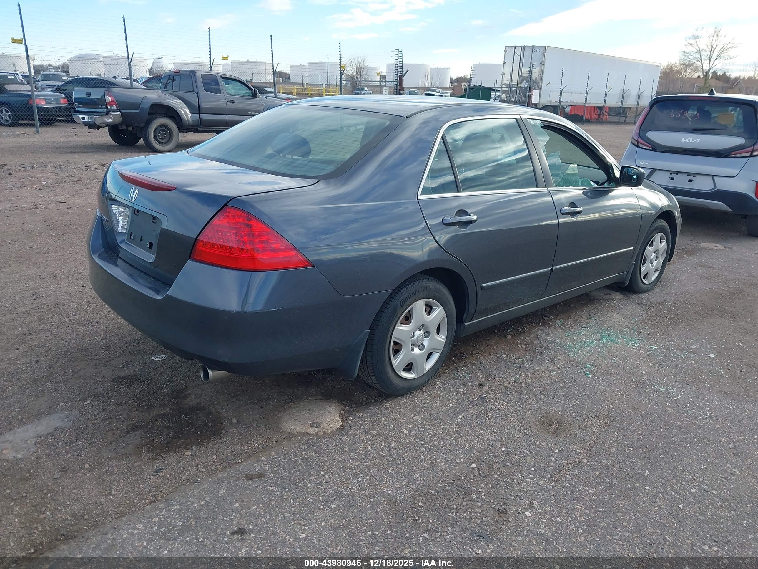 HONDA ACCORD image 4