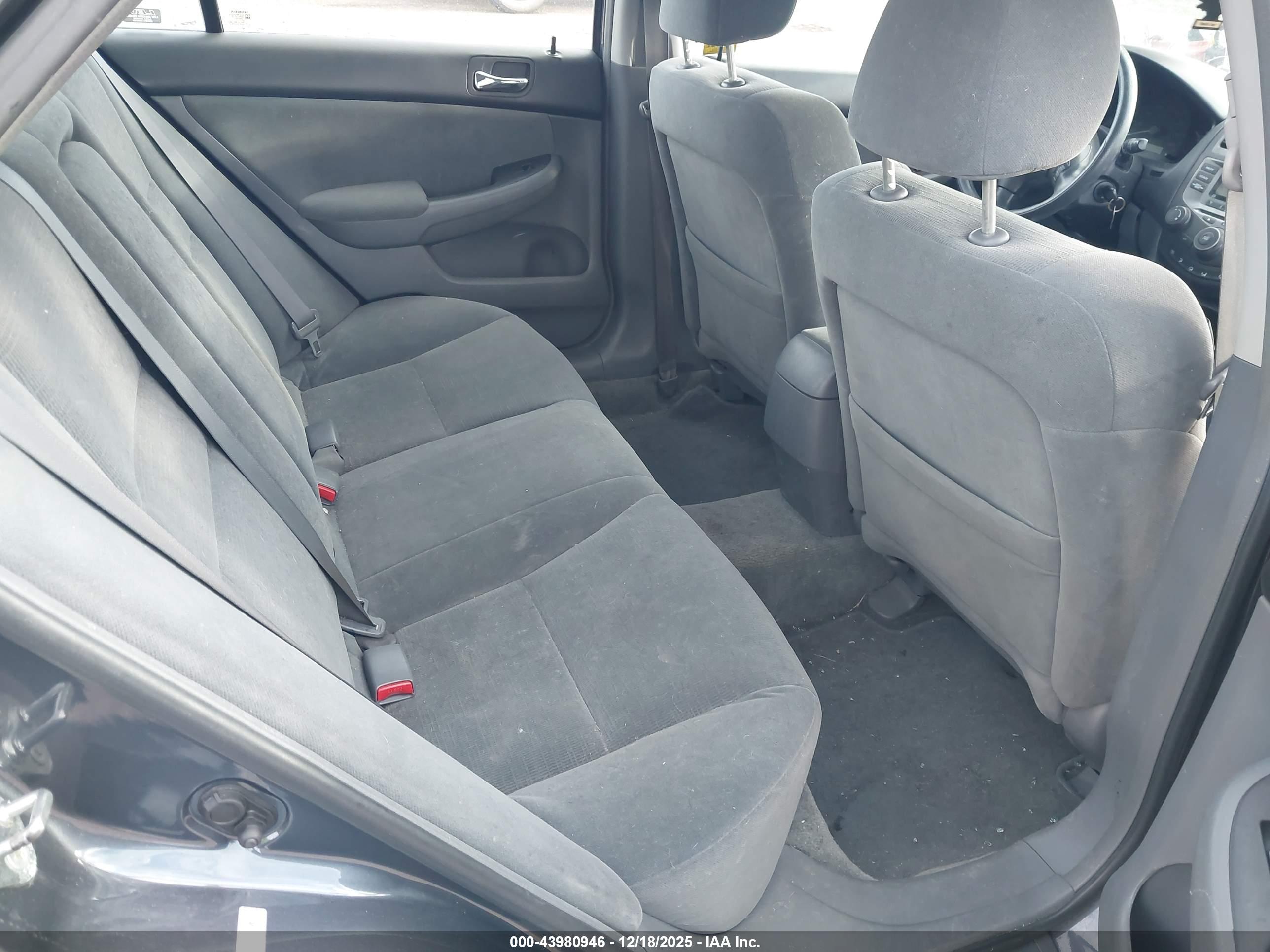 HONDA ACCORD image 8