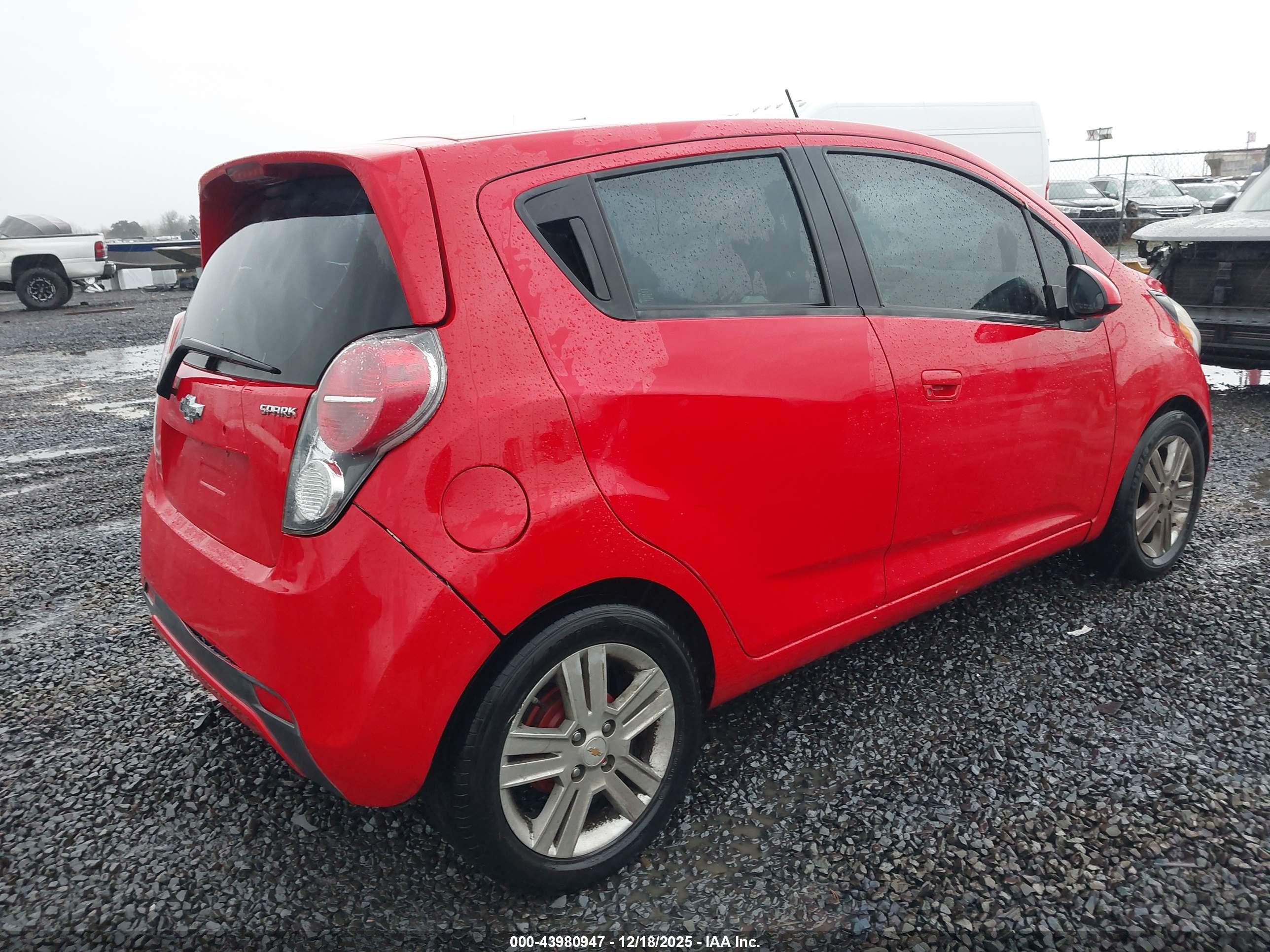 CHEVROLET SPARK image 4