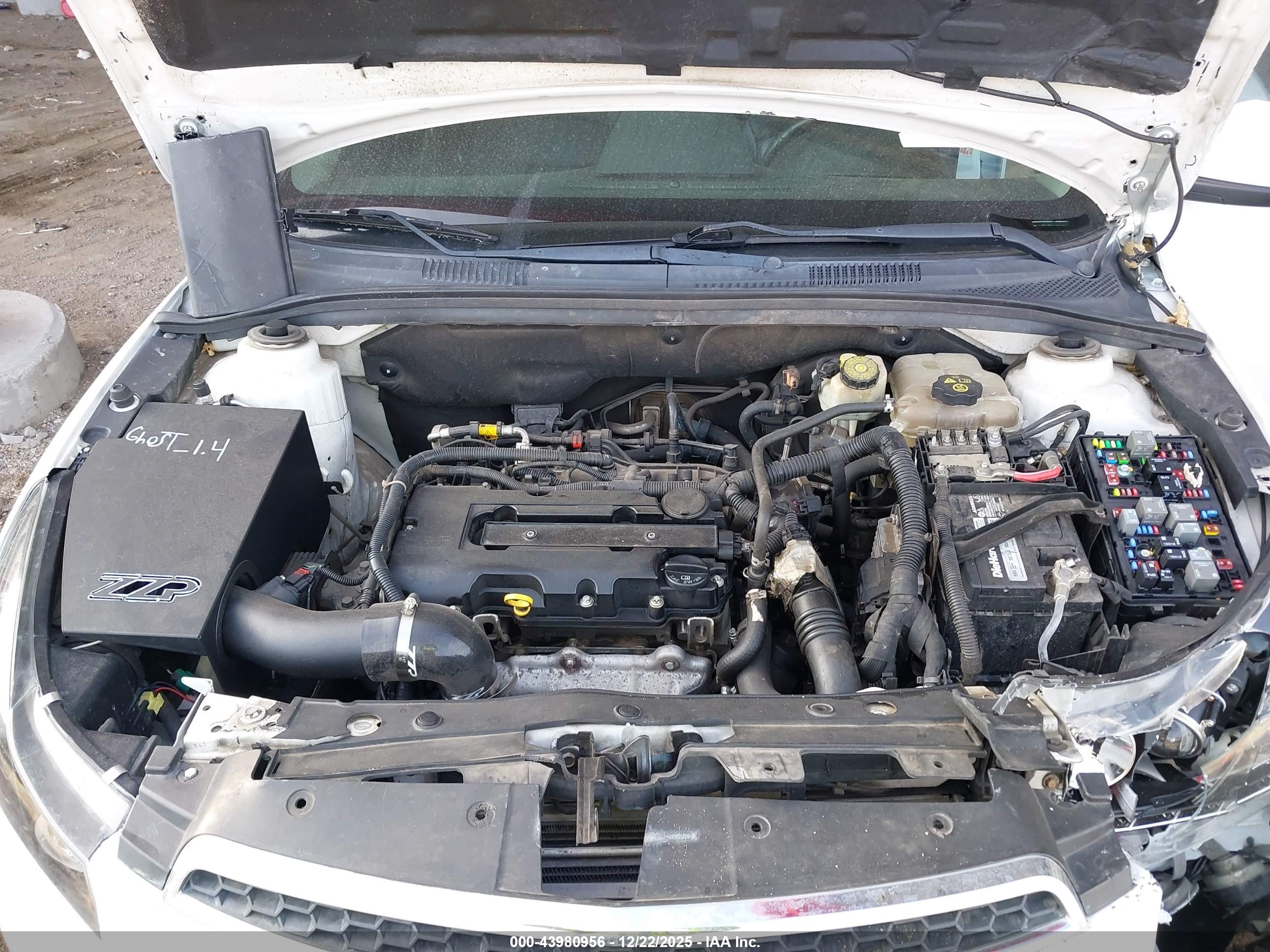 CHEVROLET CRUZE image 10