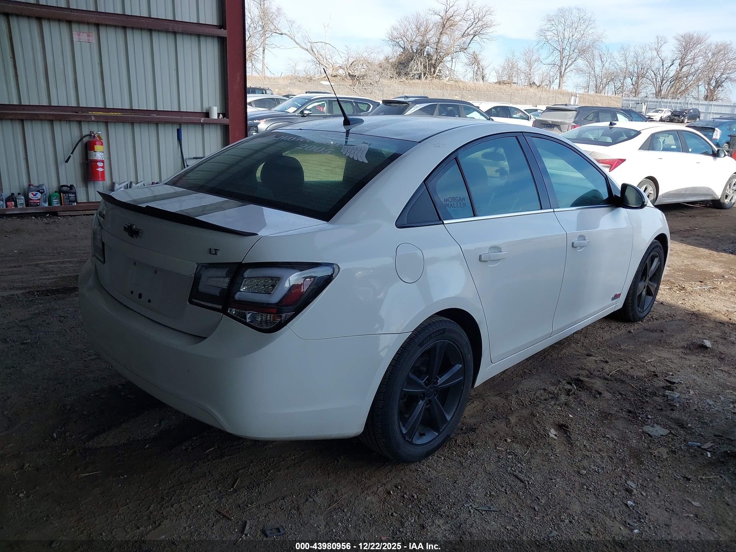 CHEVROLET CRUZE image 4