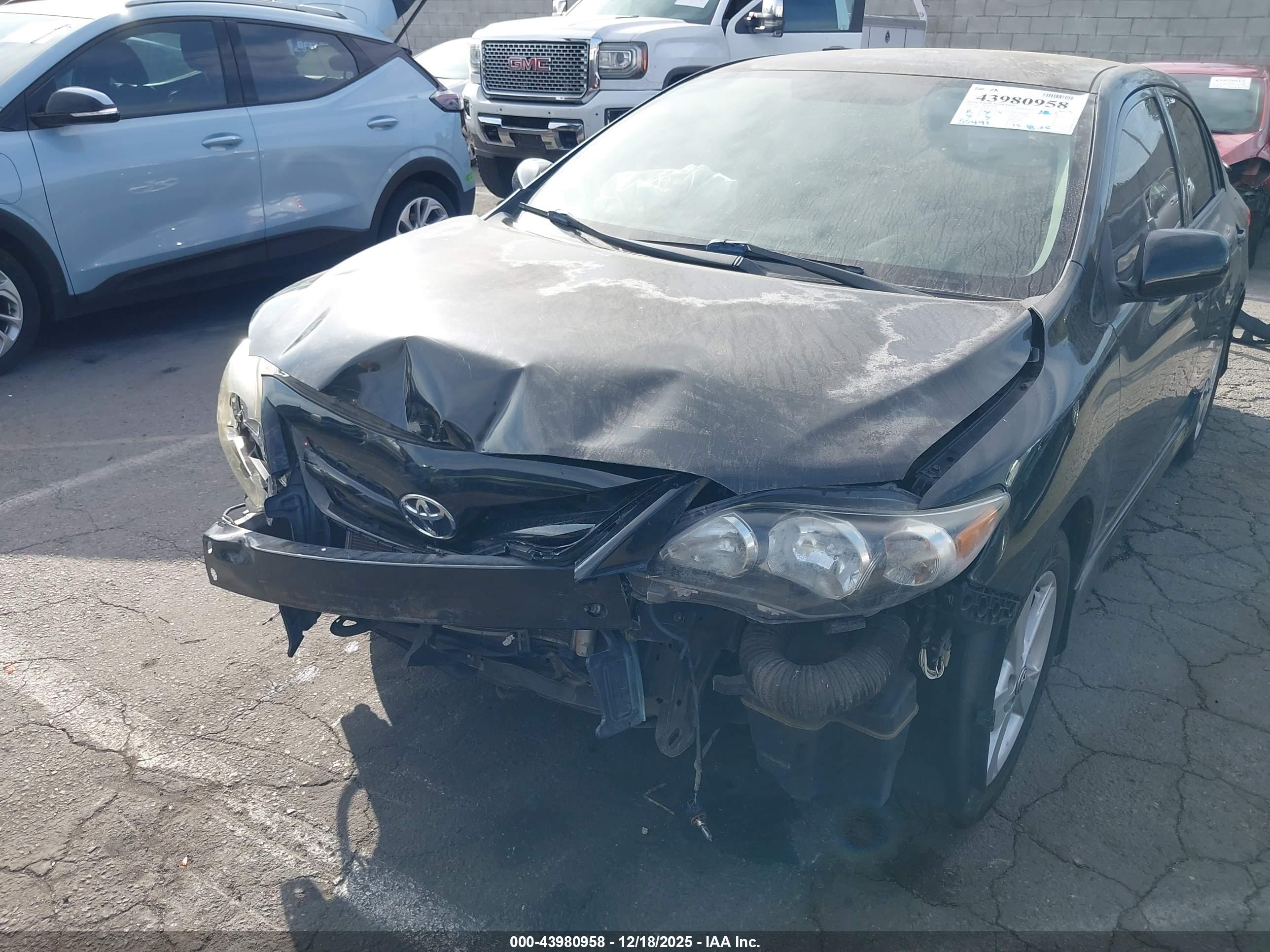 TOYOTA COROLLA image 6