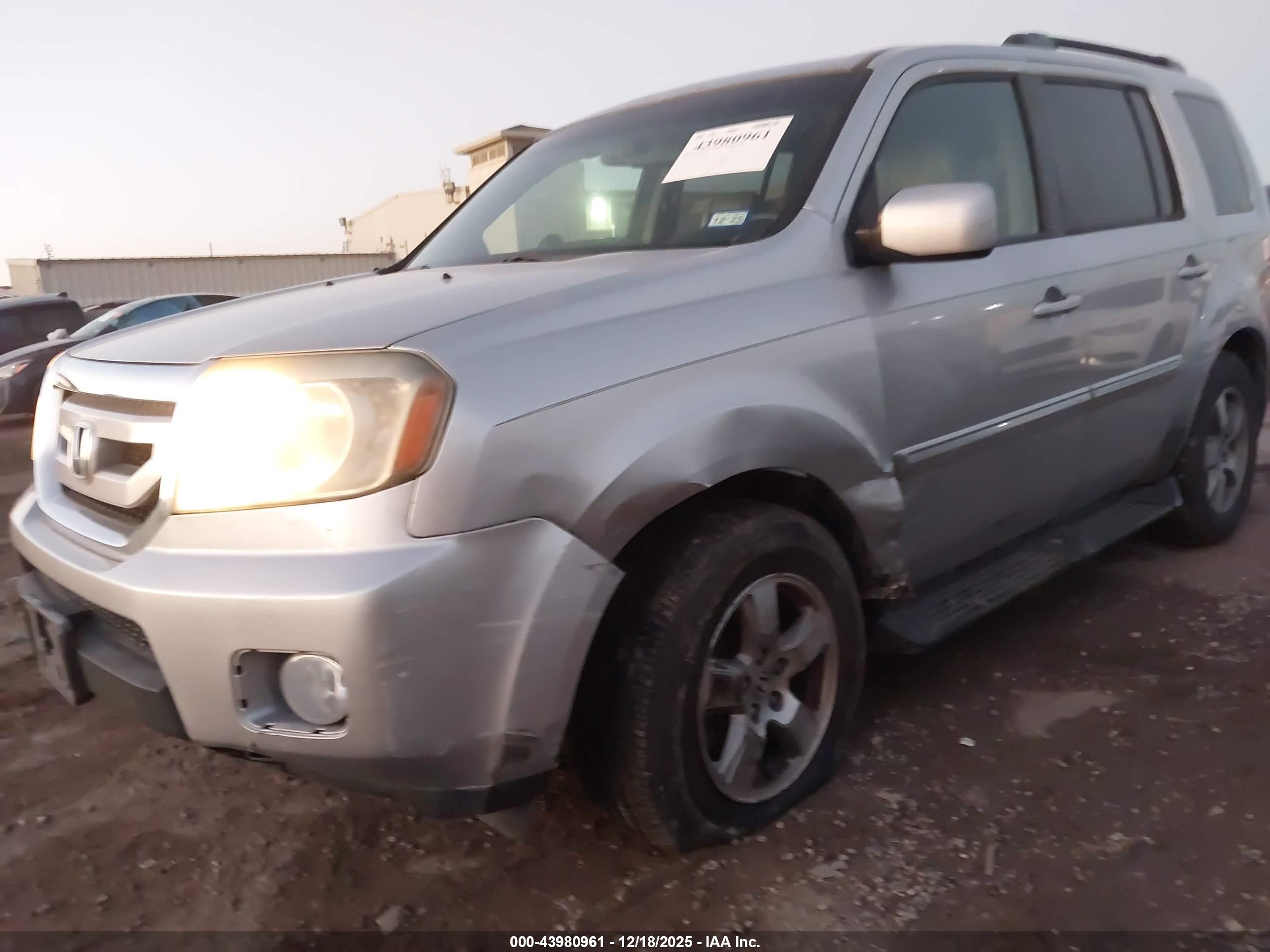 HONDA PILOT image 6
