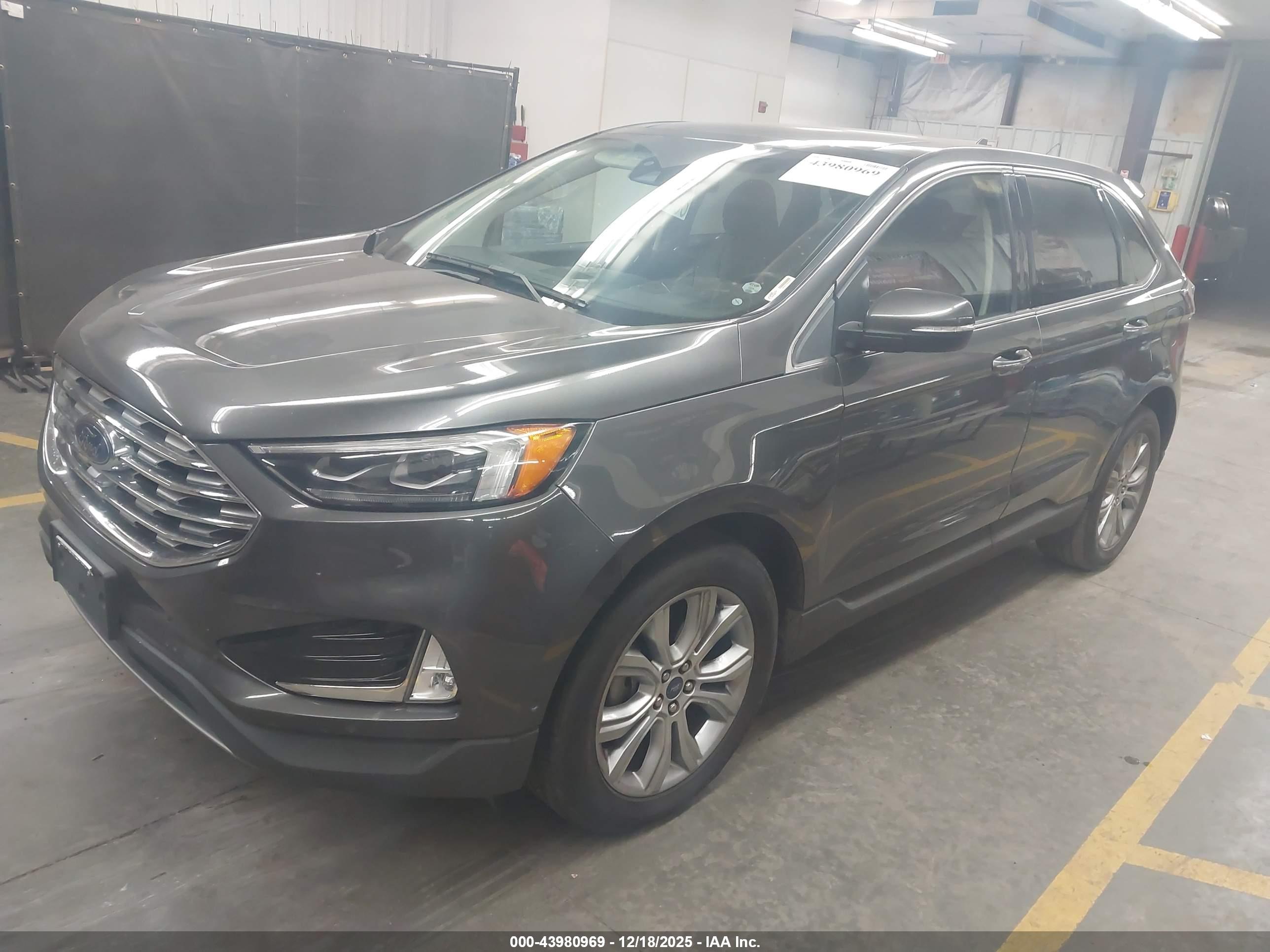 FORD EDGE image 2