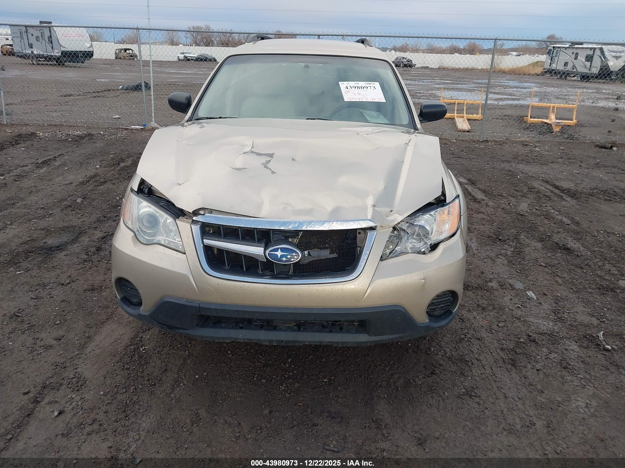 SUBARU OUTBACK image 6