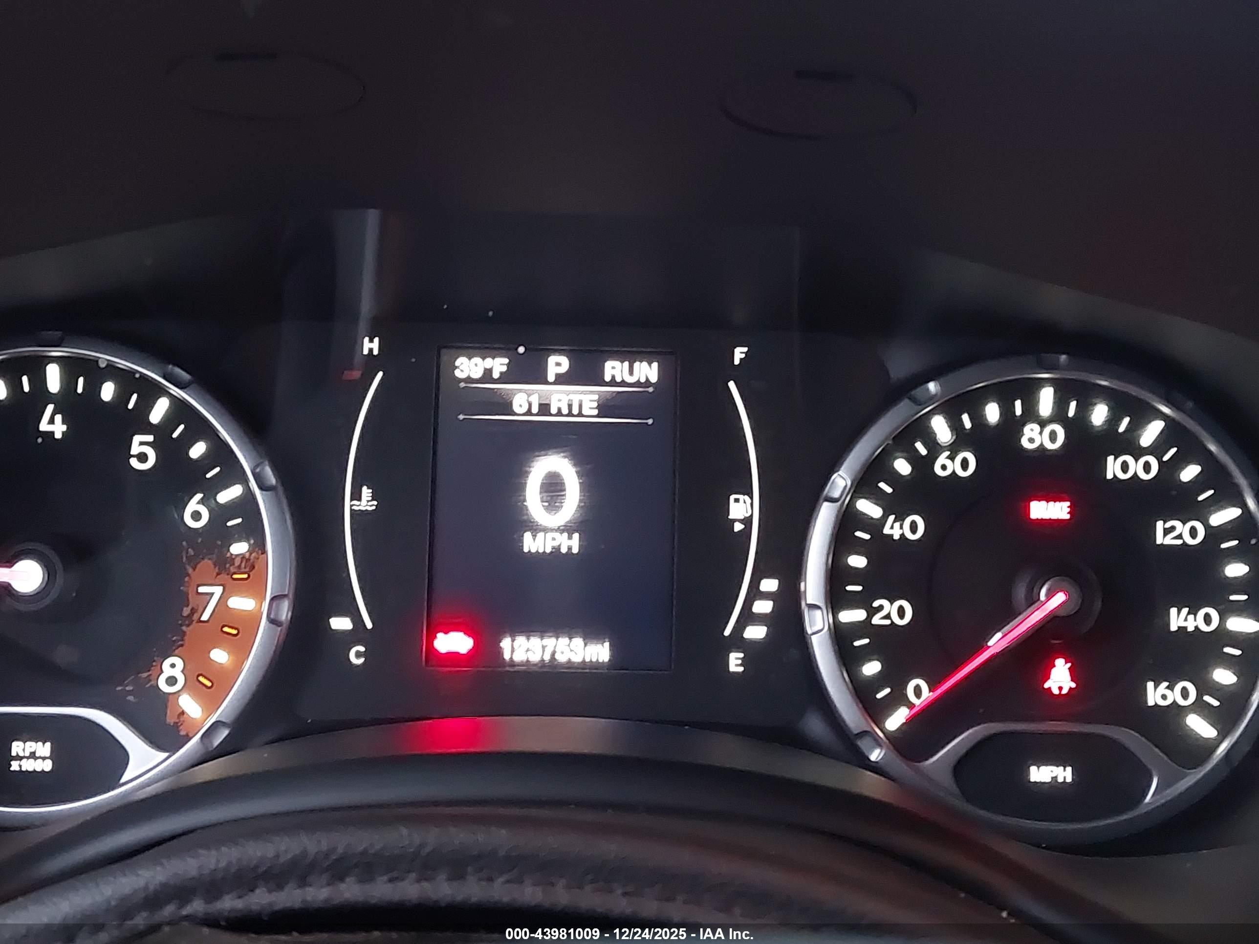 JEEP RENEGADE image 7