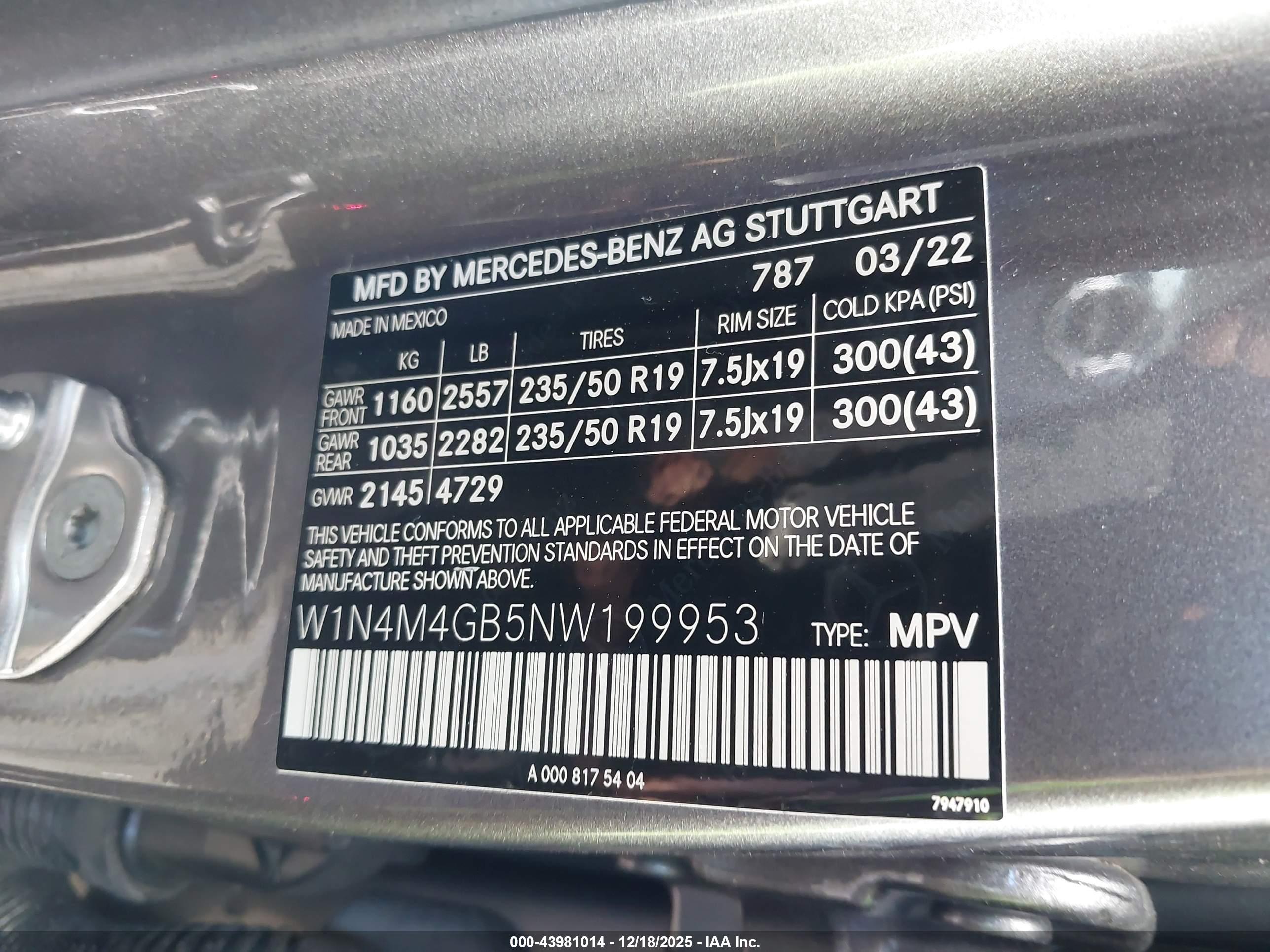 MERCEDES-BENZ GLB image 9