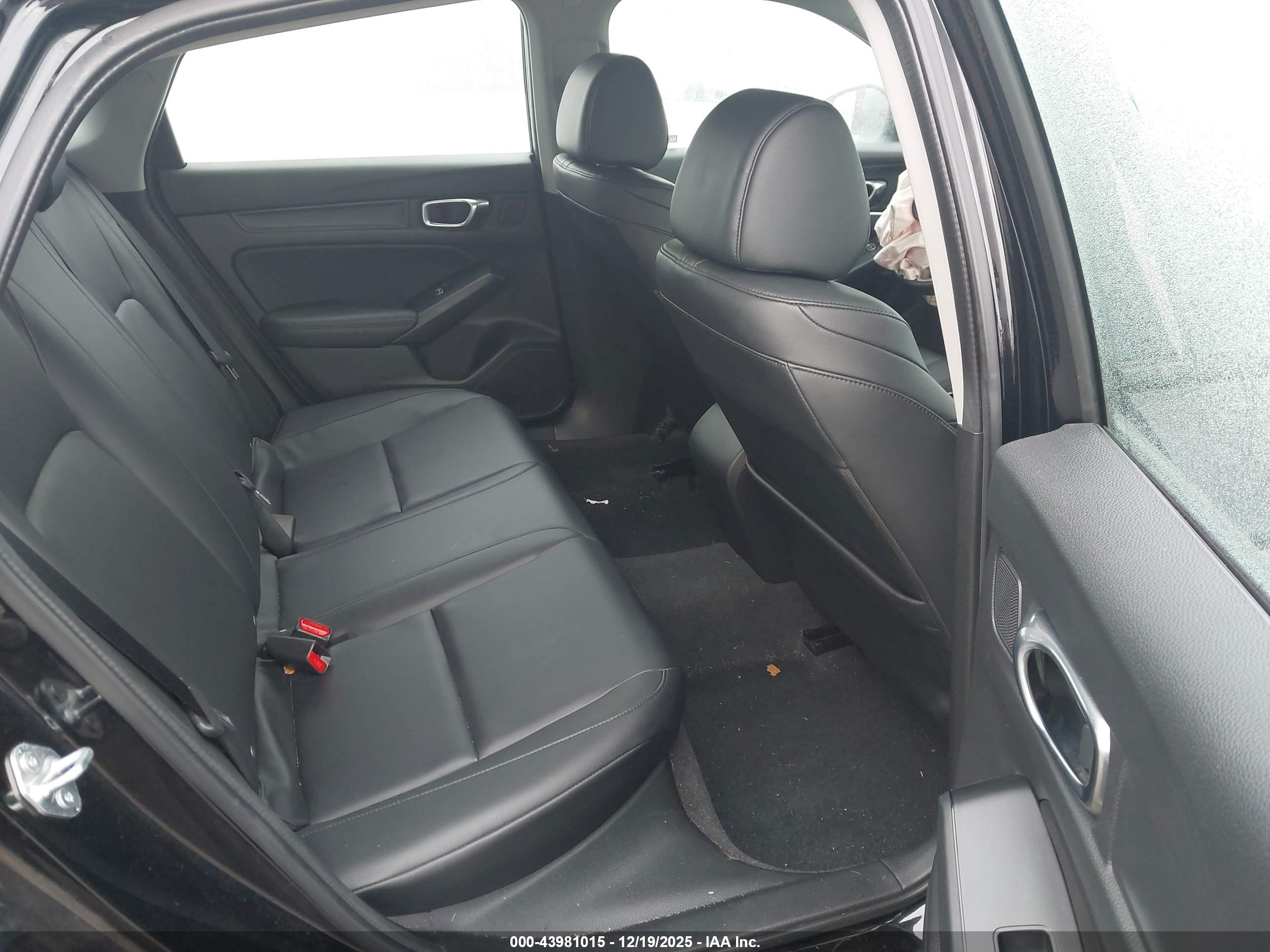 ACURA INTEGRA image 8