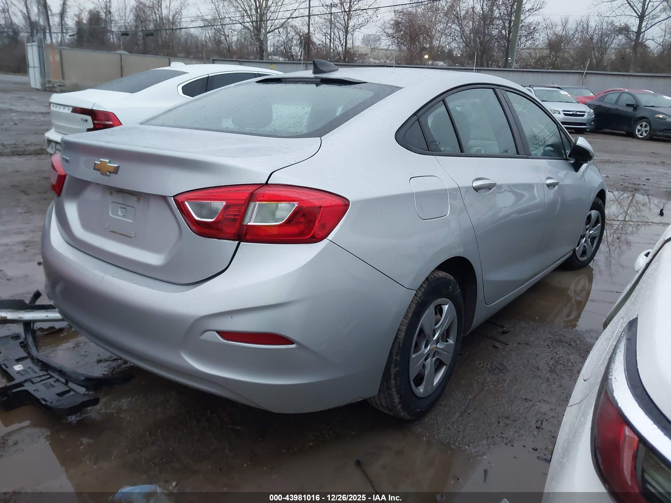 CHEVROLET CRUZE image 4
