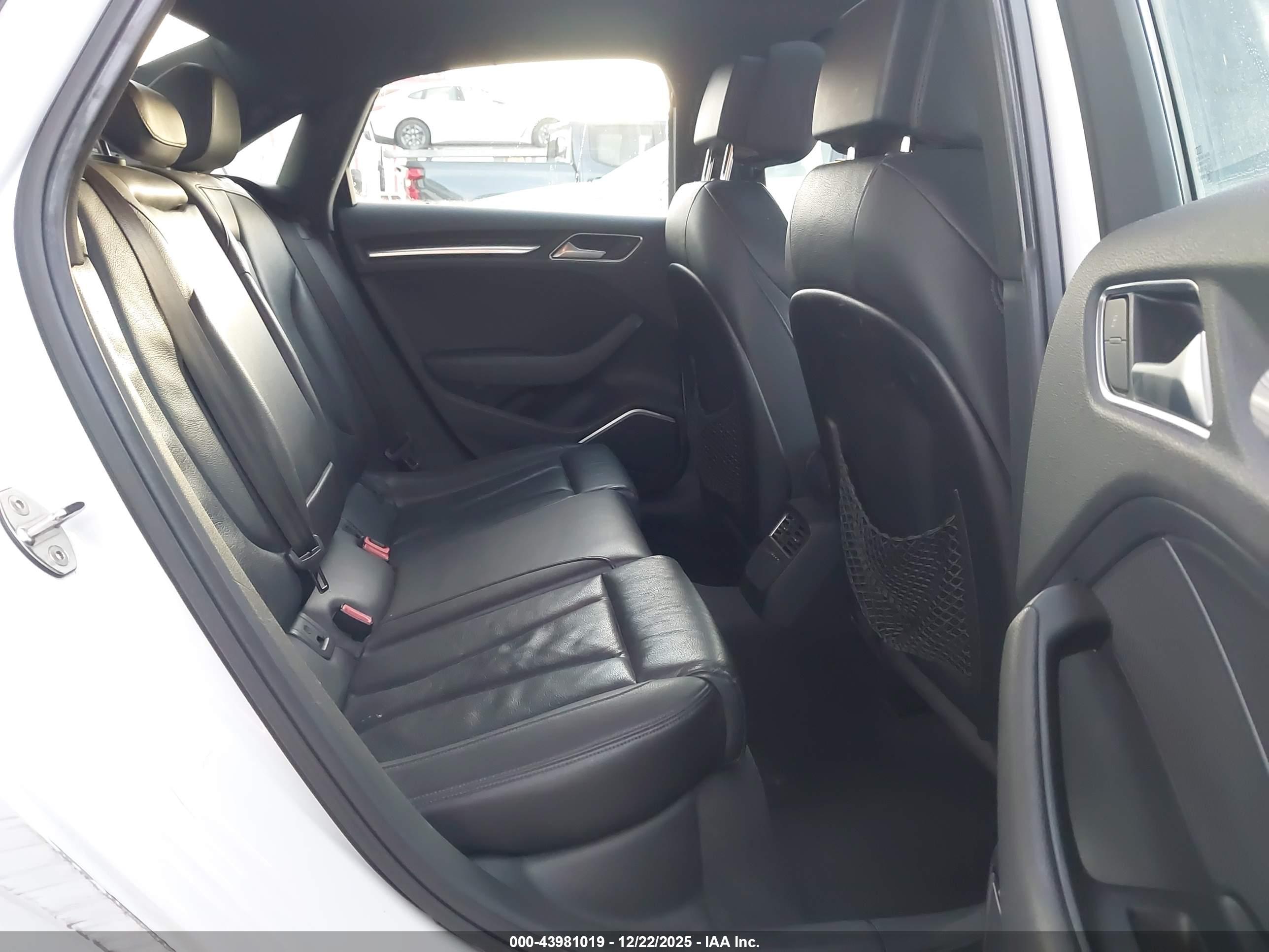 AUDI A3 image 8