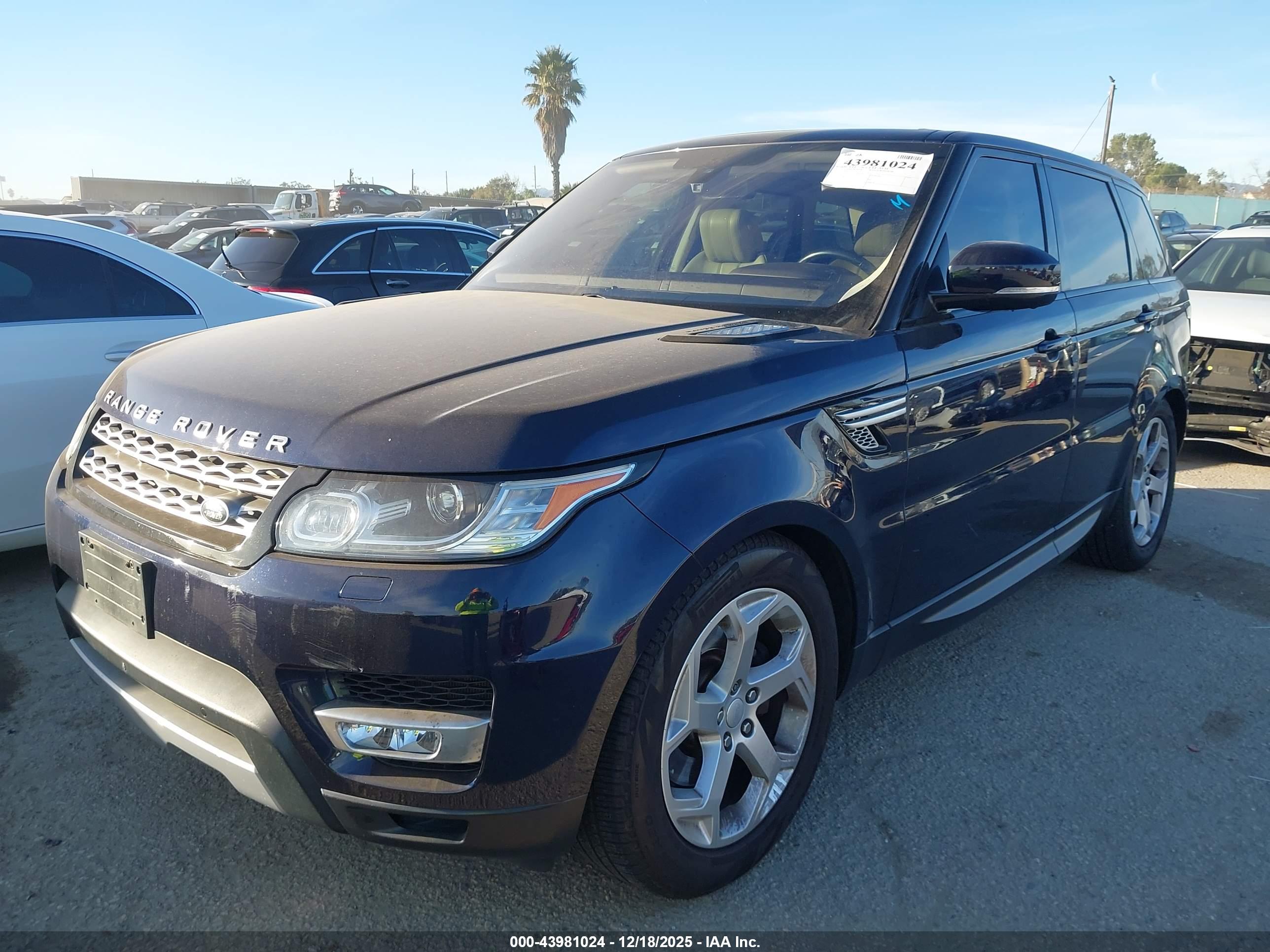 LAND ROVER image 2