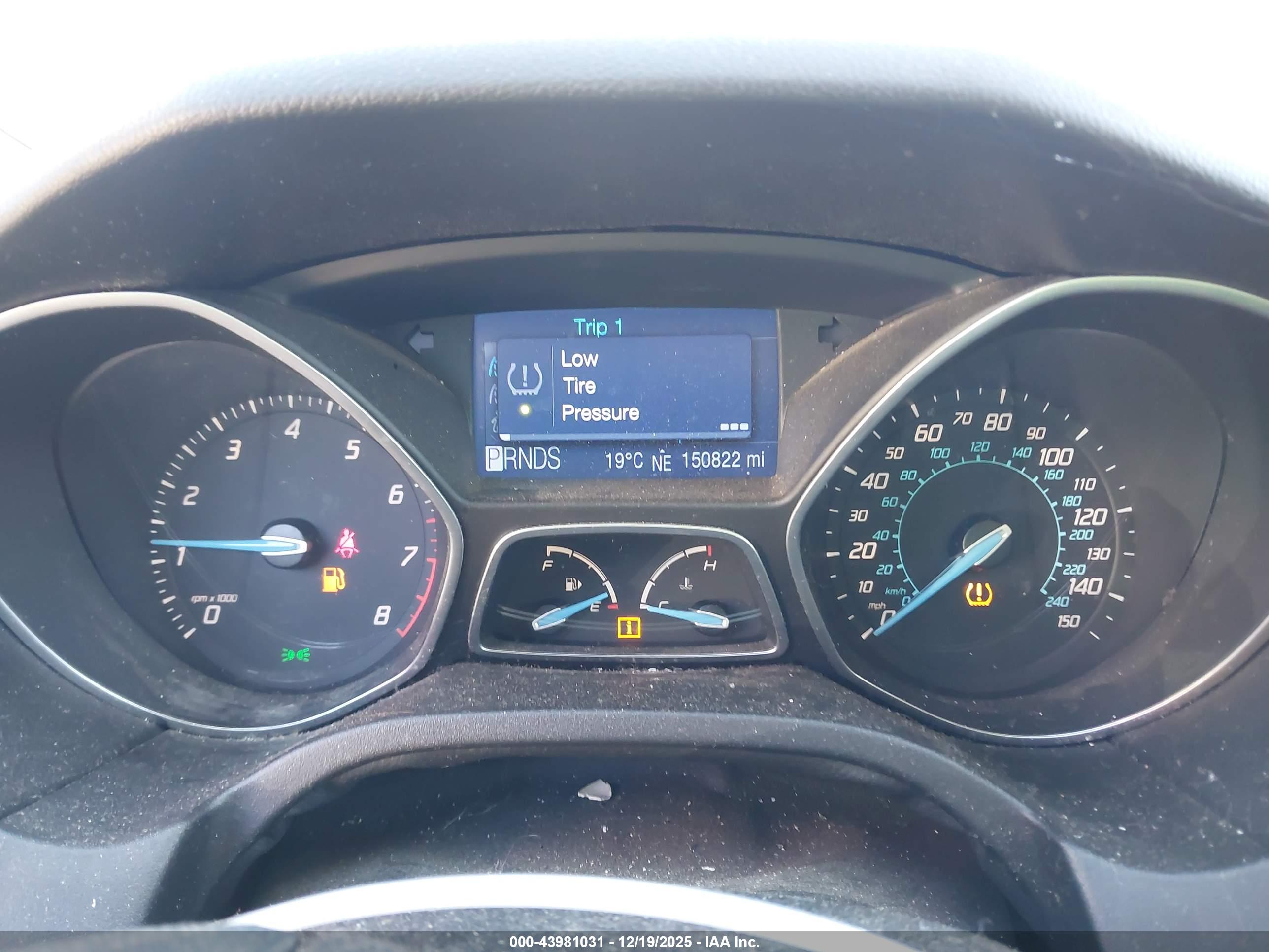 FORD FOCUS image 7