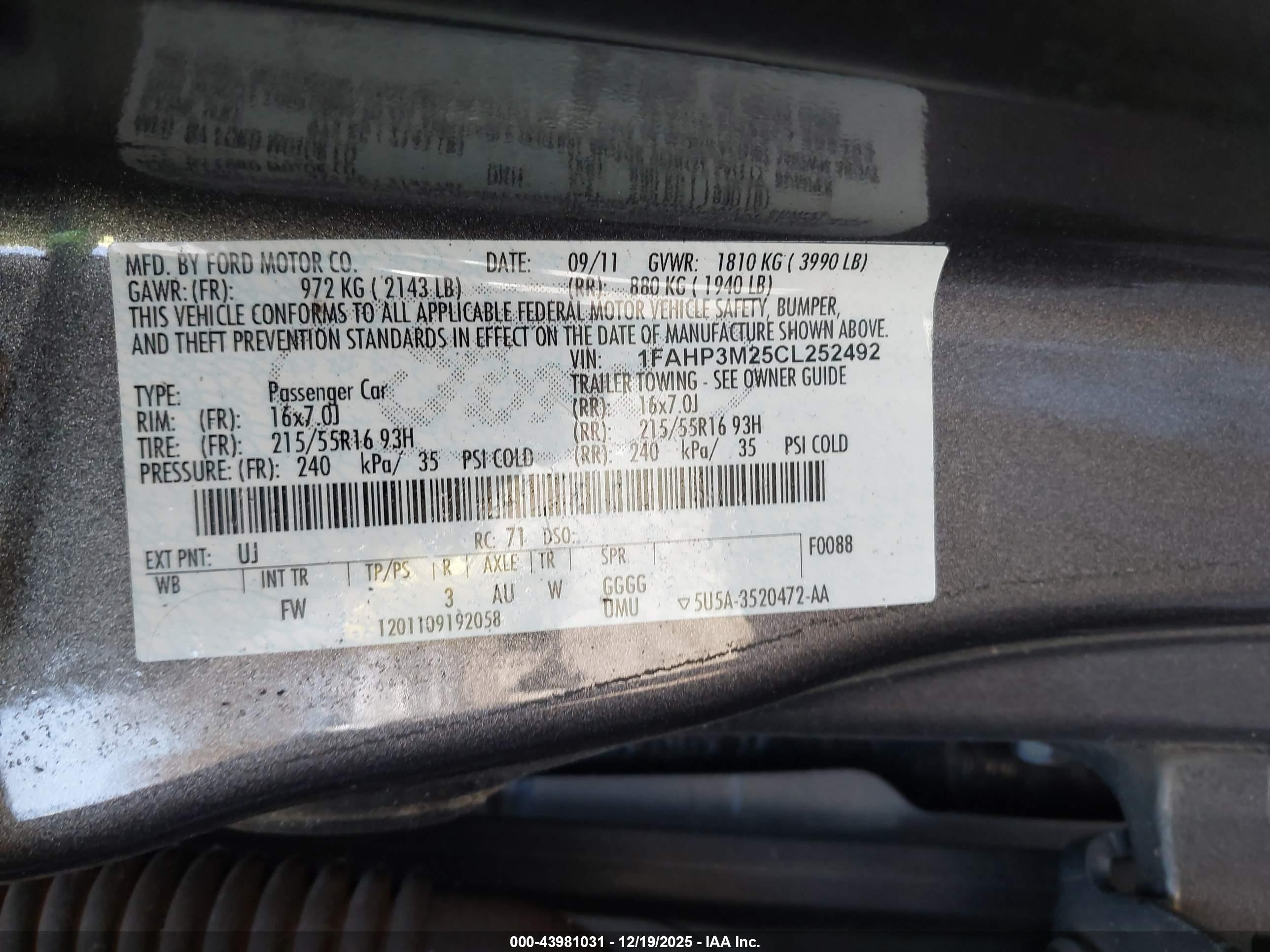 FORD FOCUS image 9
