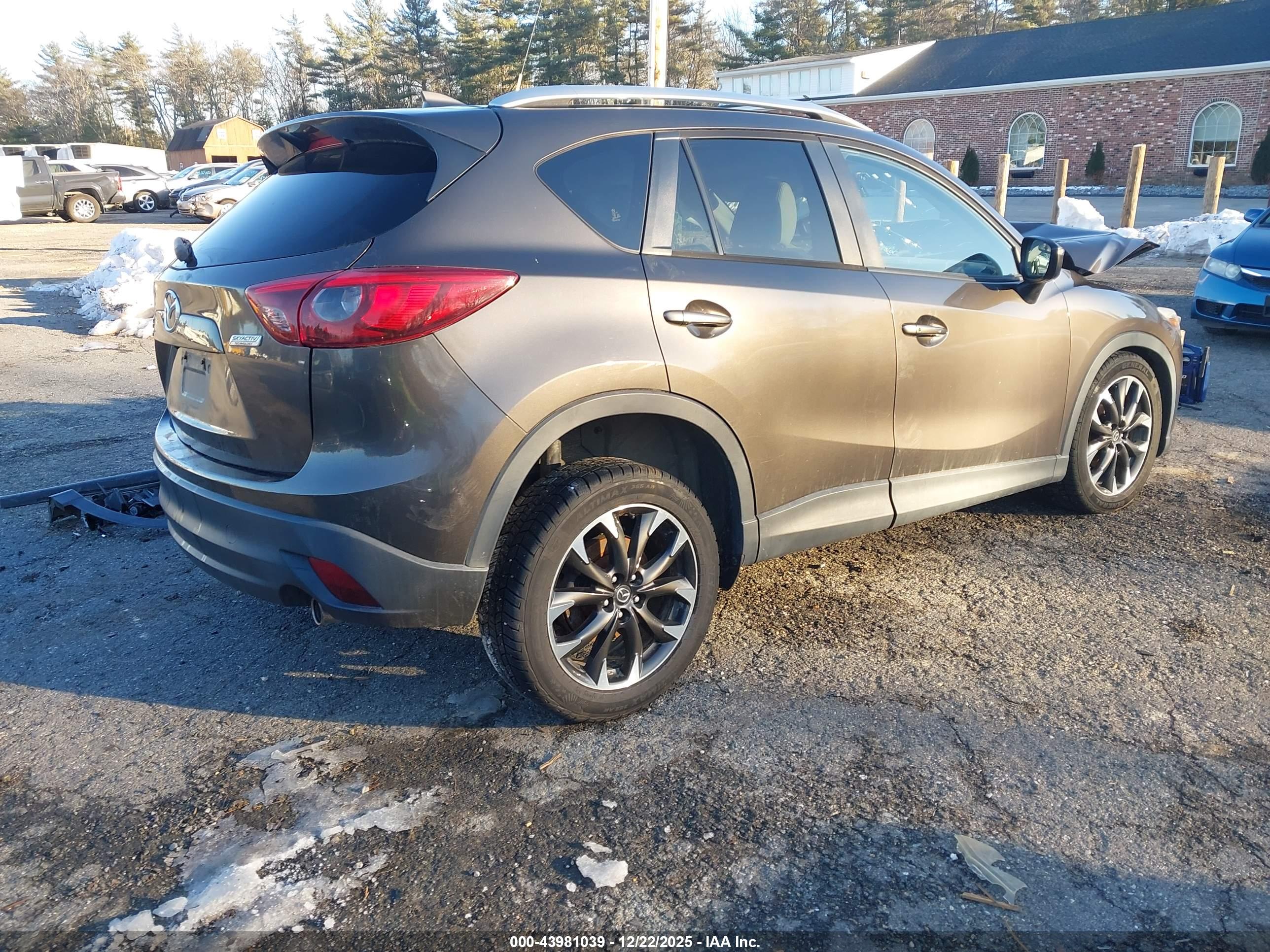 MAZDA CX-5 image 4