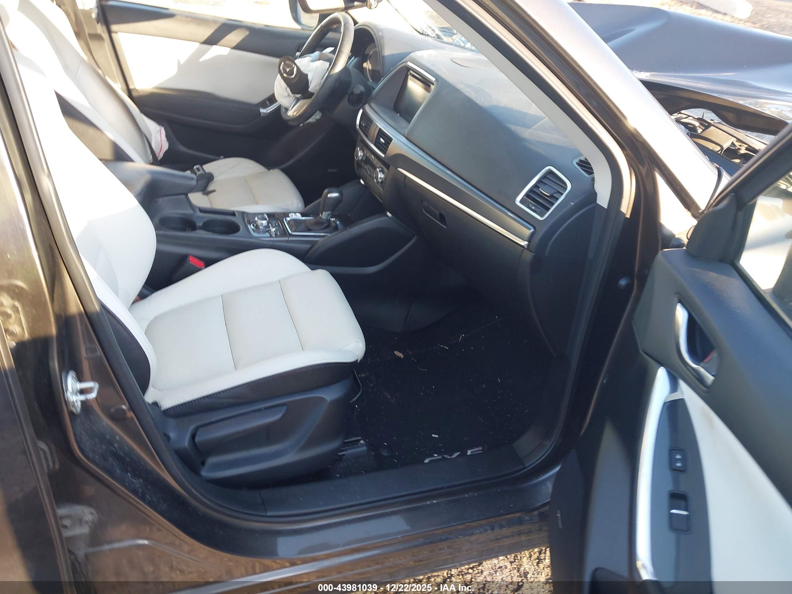 MAZDA CX-5 image 5