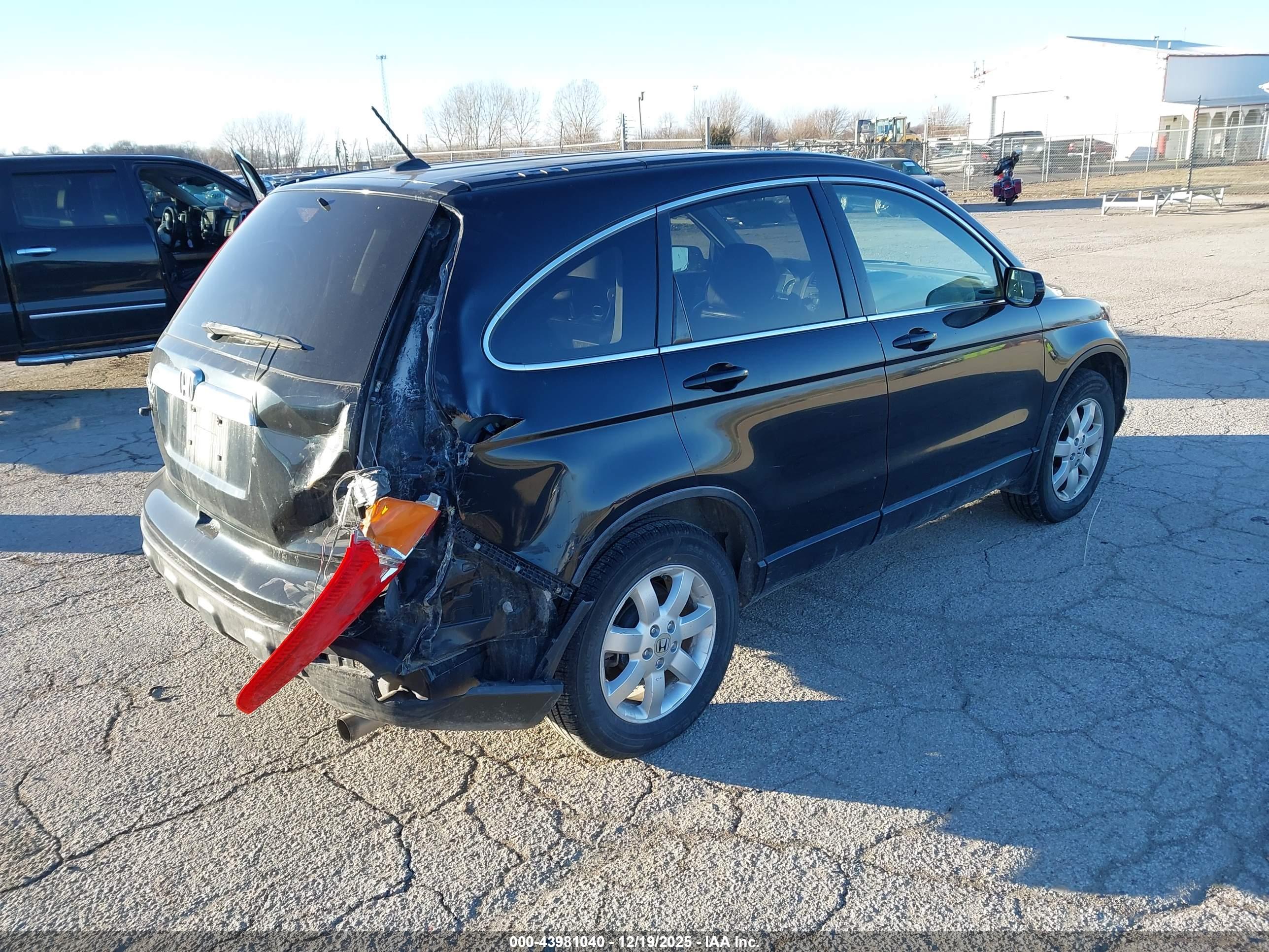 HONDA CR-V image 4