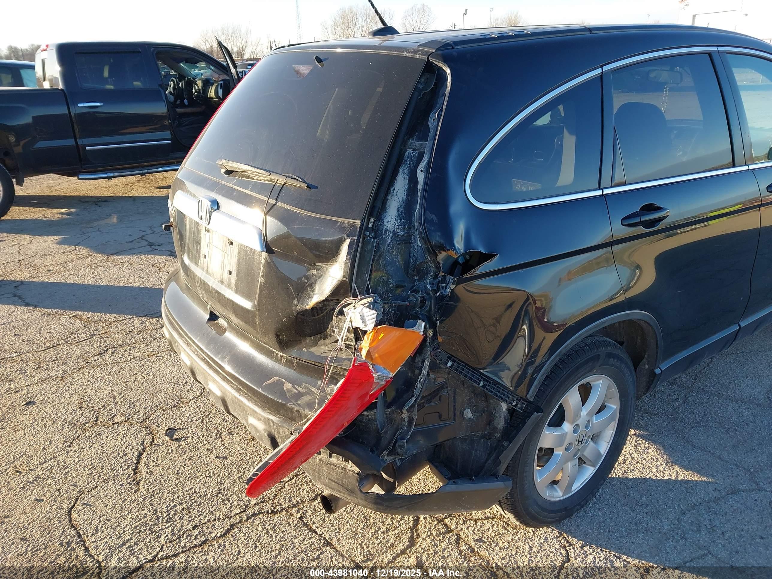 HONDA CR-V image 6
