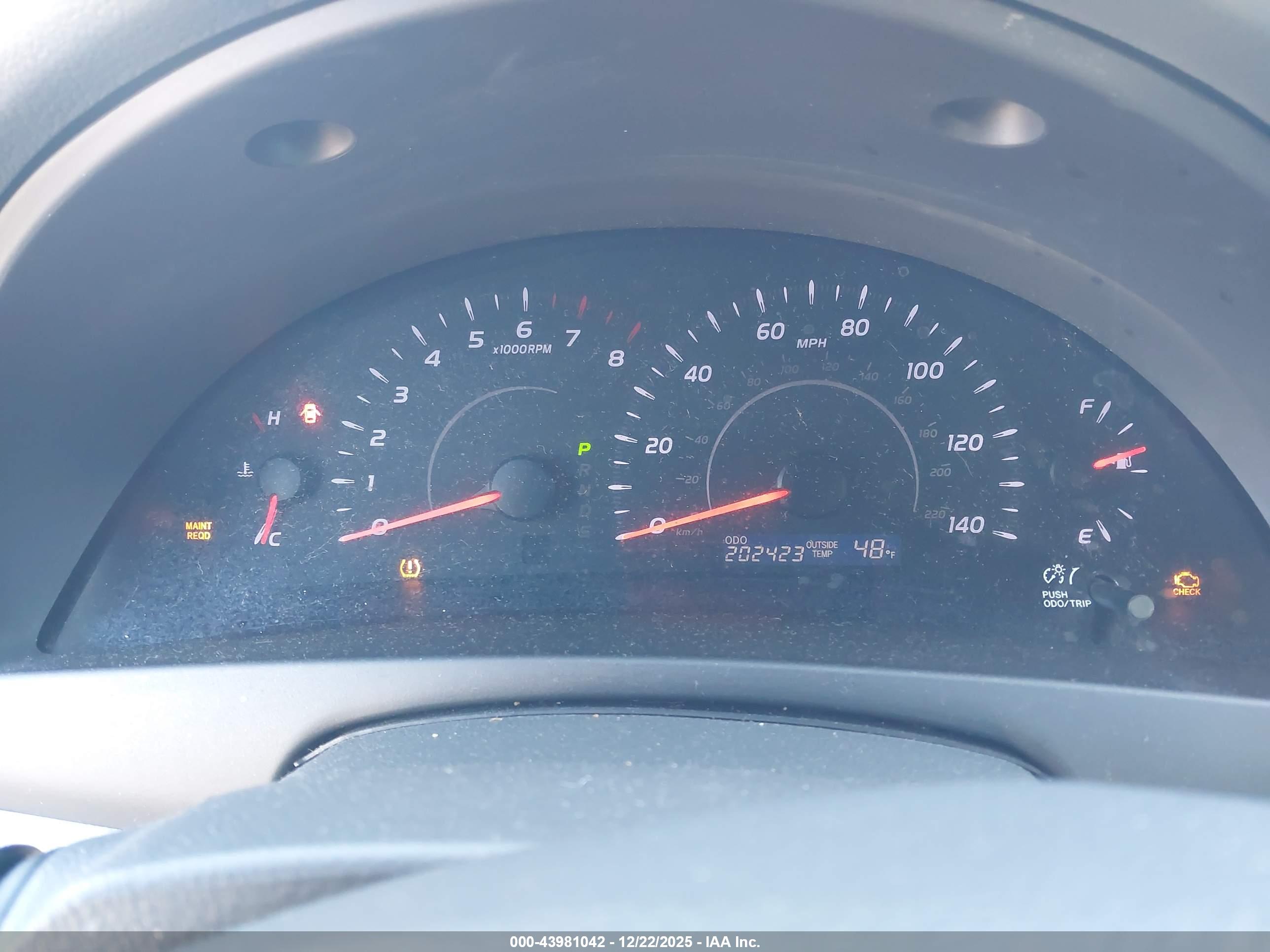 TOYOTA CAMRY image 7