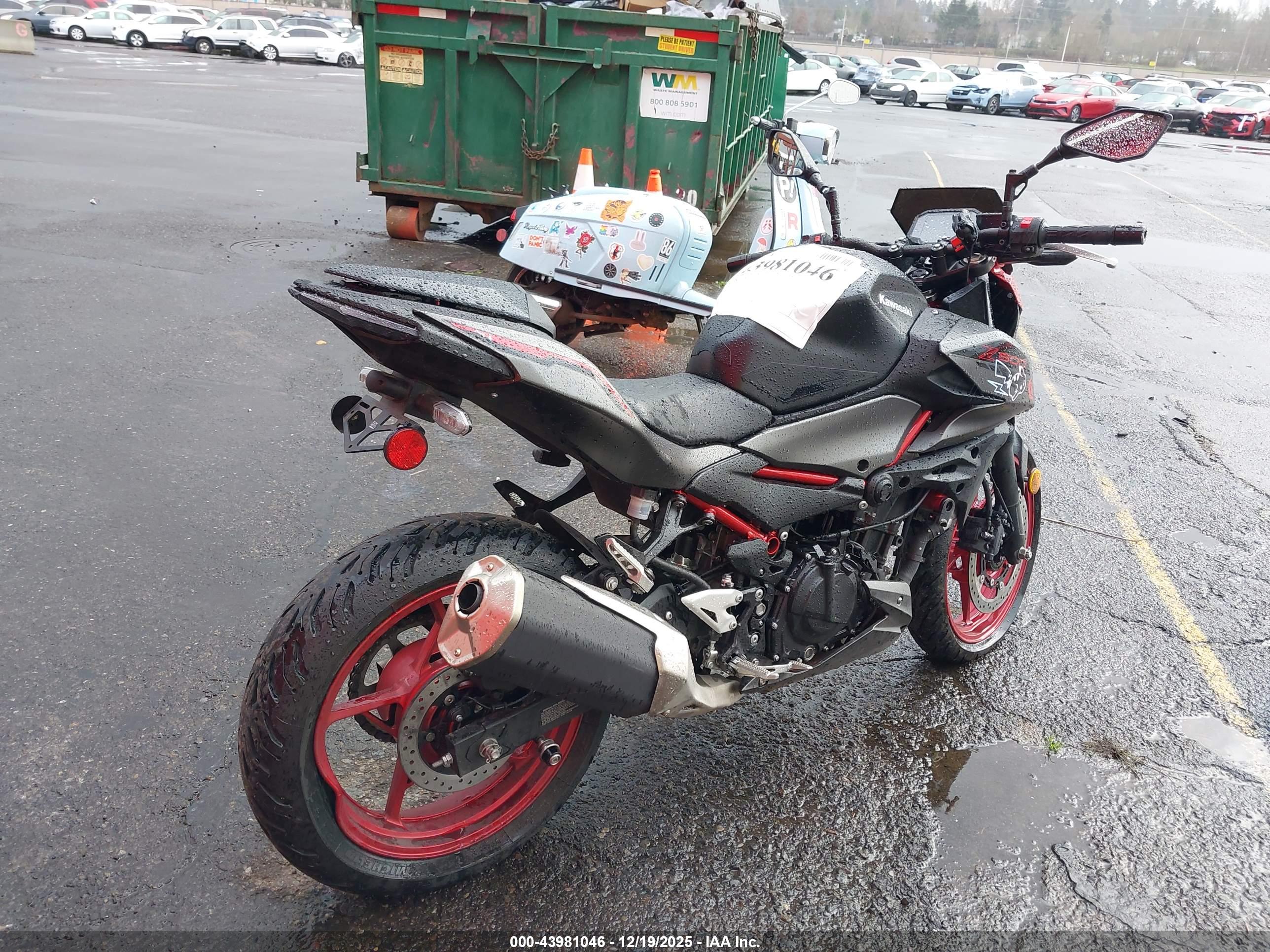 KAWASAKI ER500 image 4