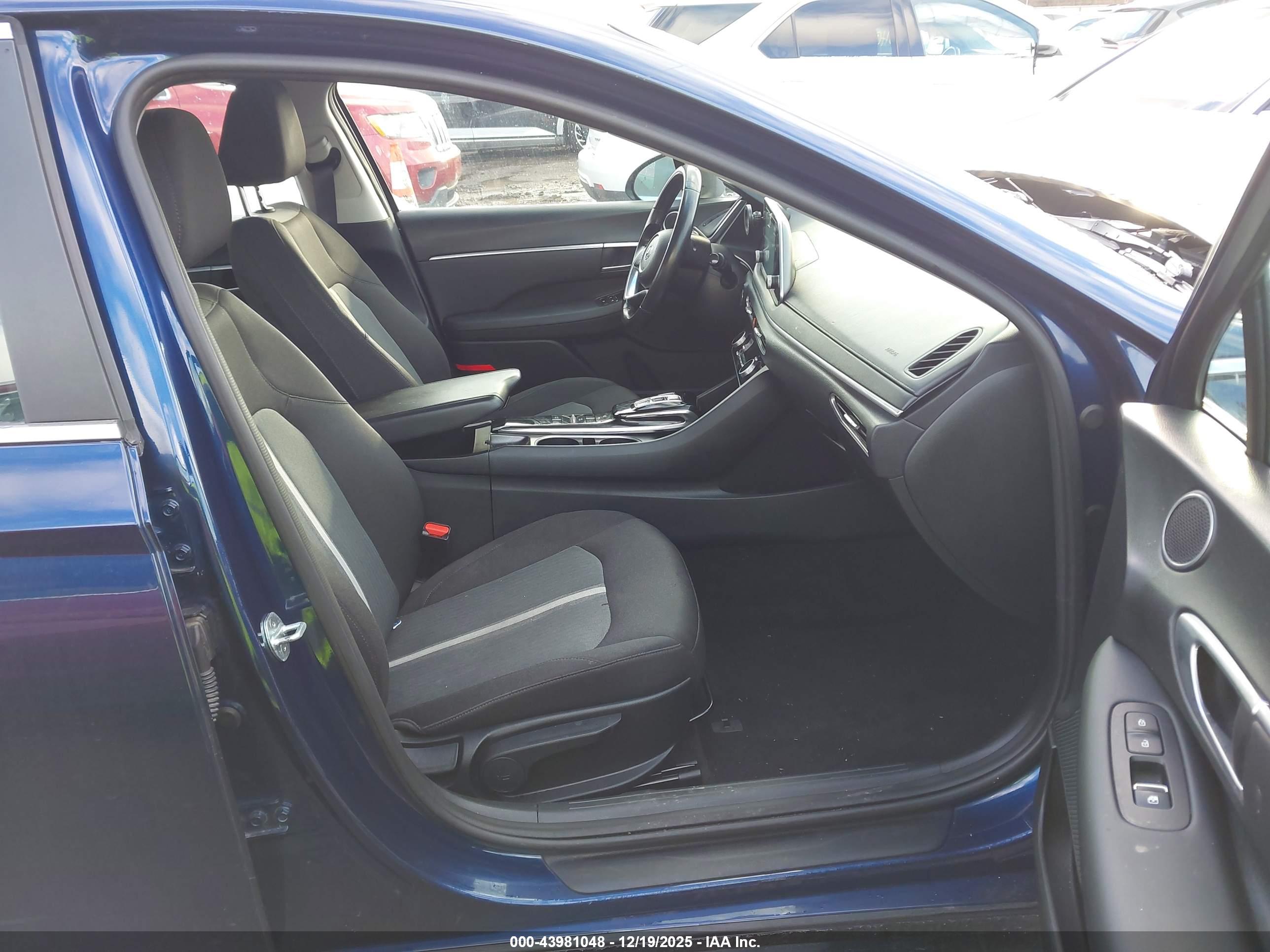 HYUNDAI SONATA image 5