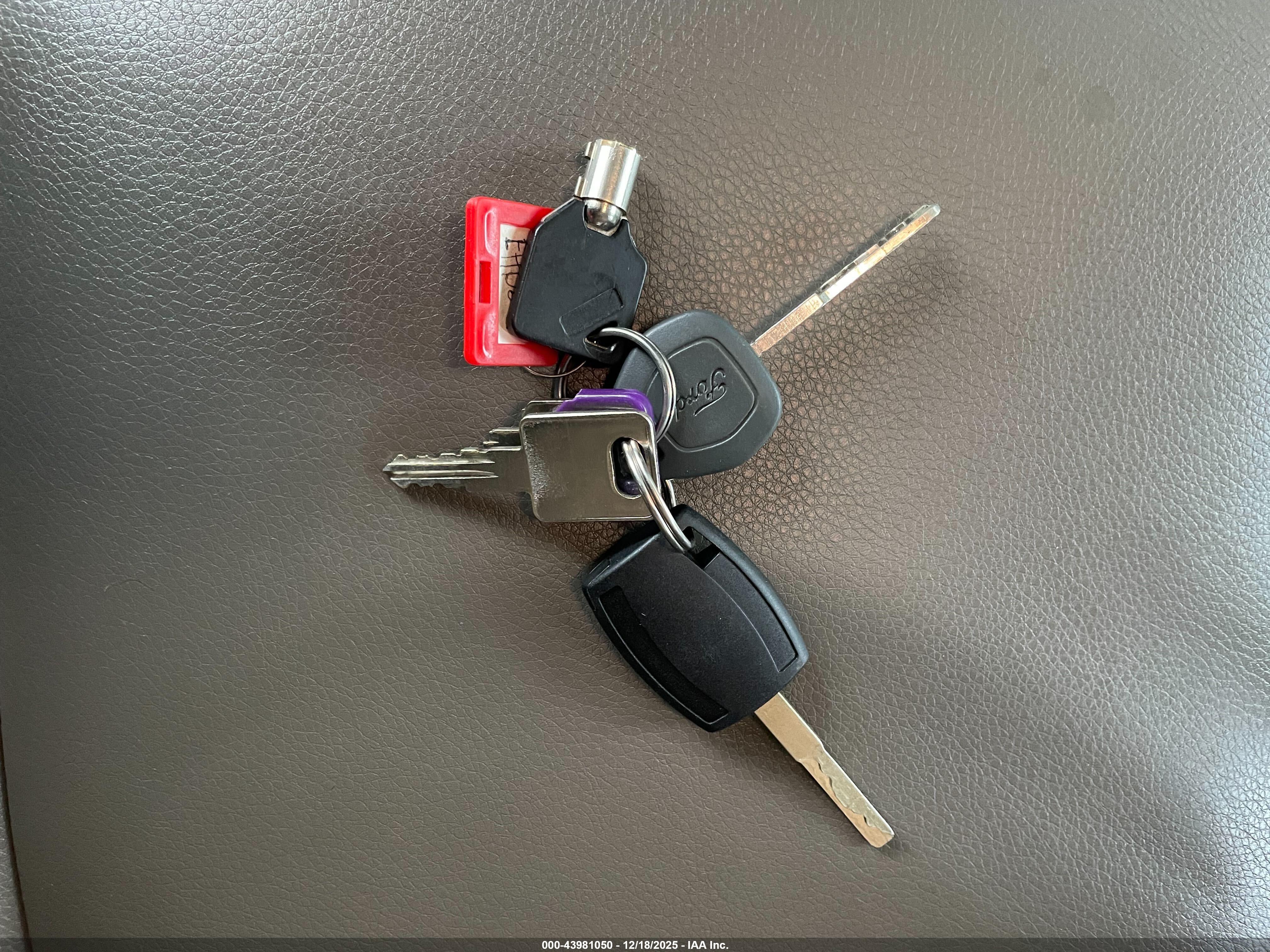 FORD E-350 image 11