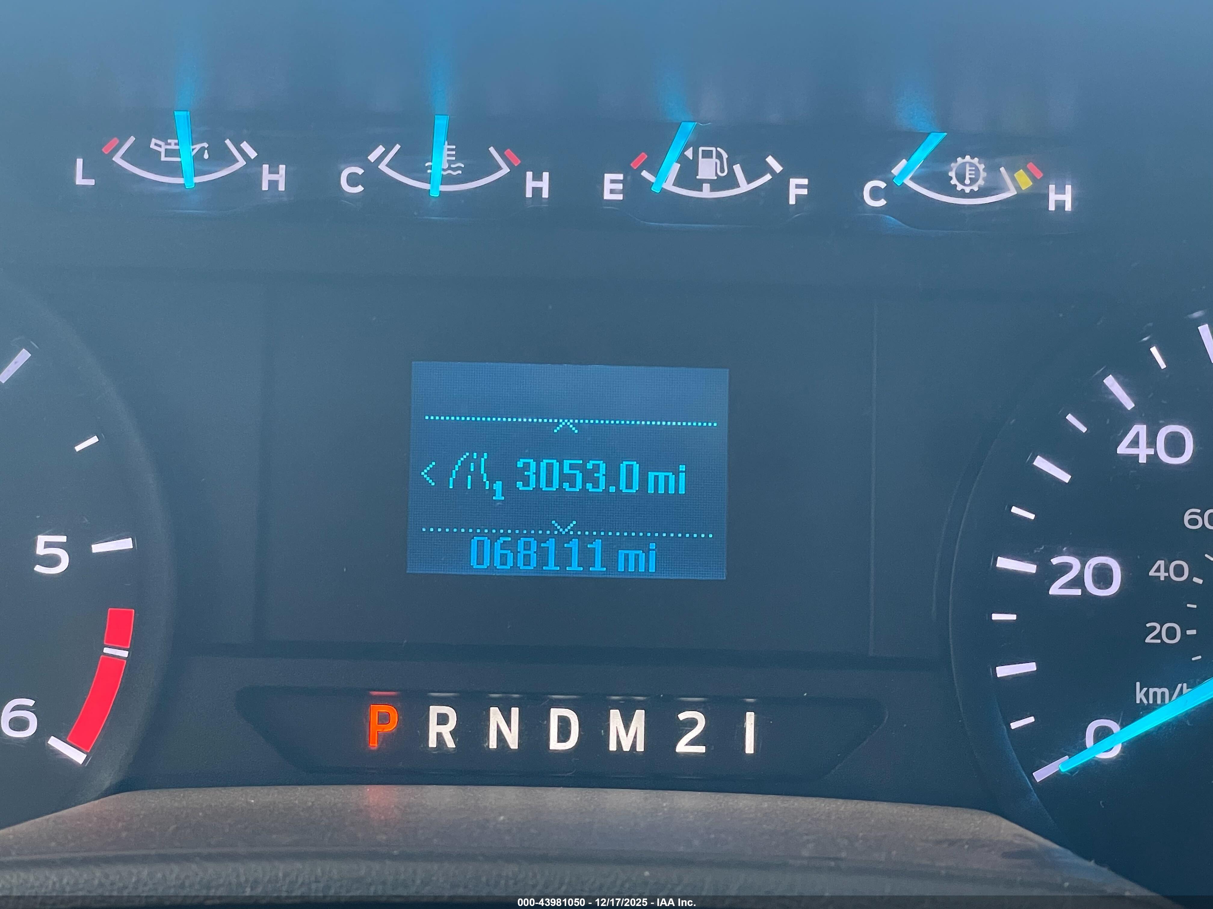 FORD E-350 image 6