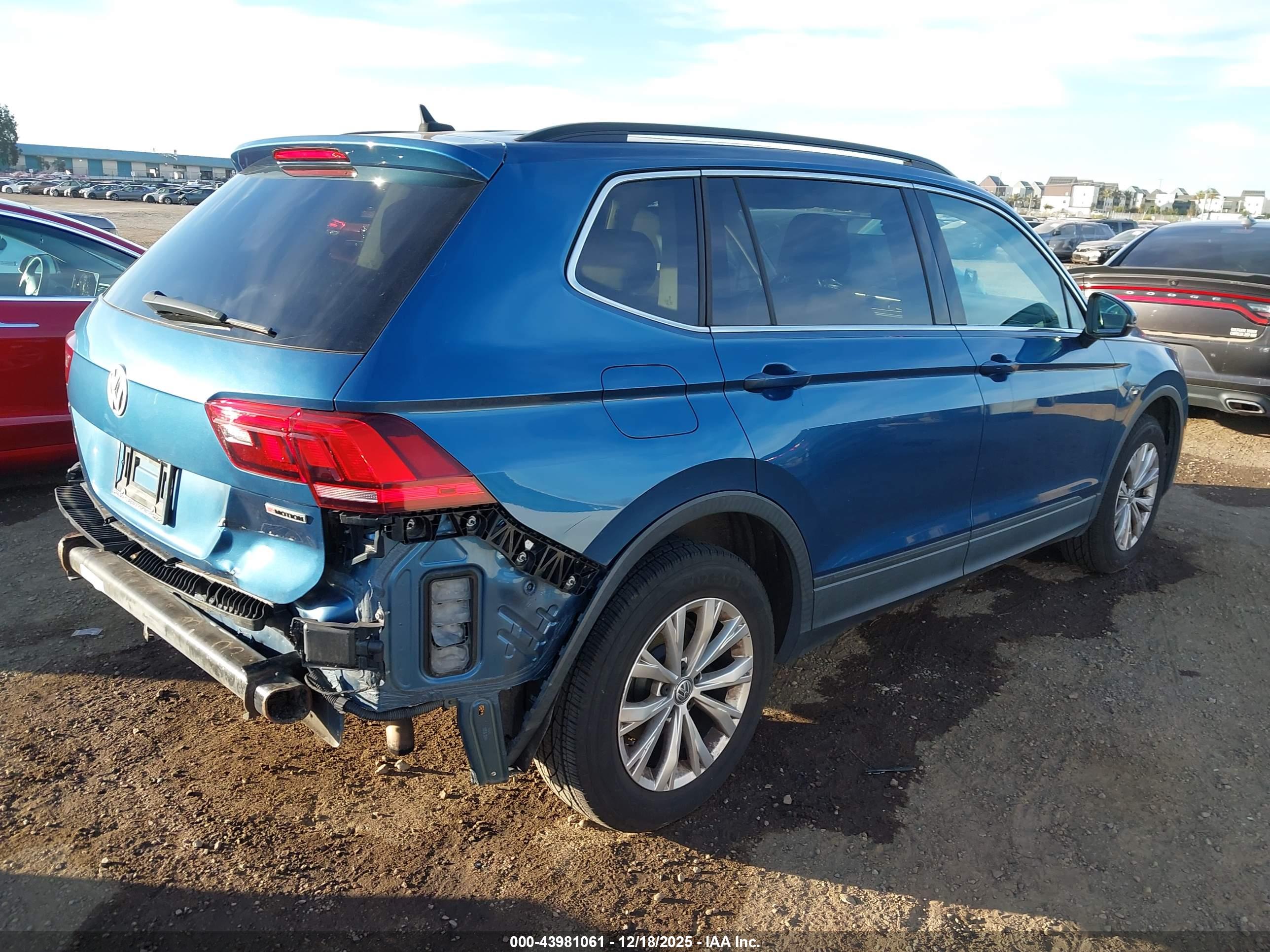 VOLKSWAGEN TIGUAN image 4