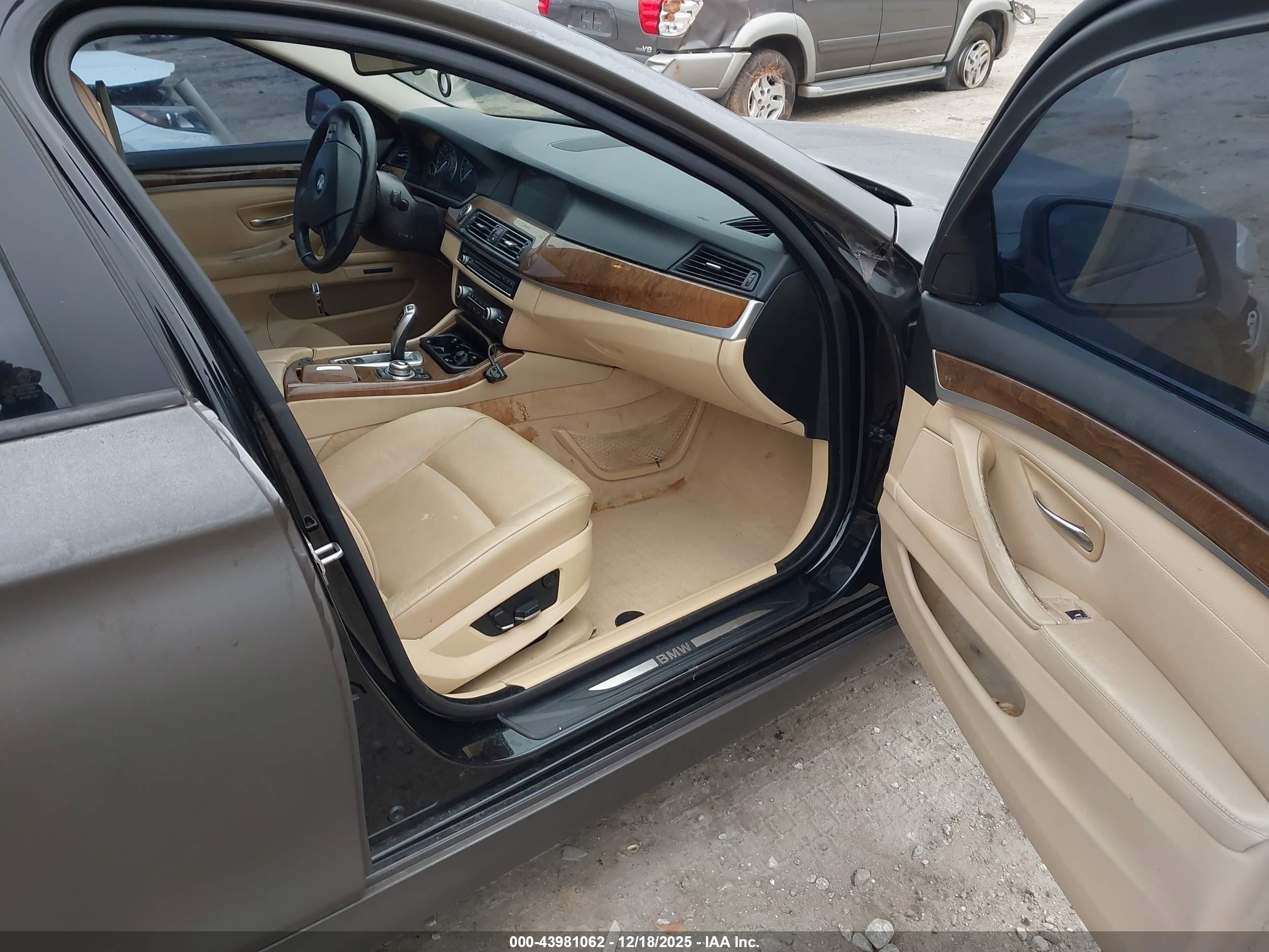 BMW 535I image 5