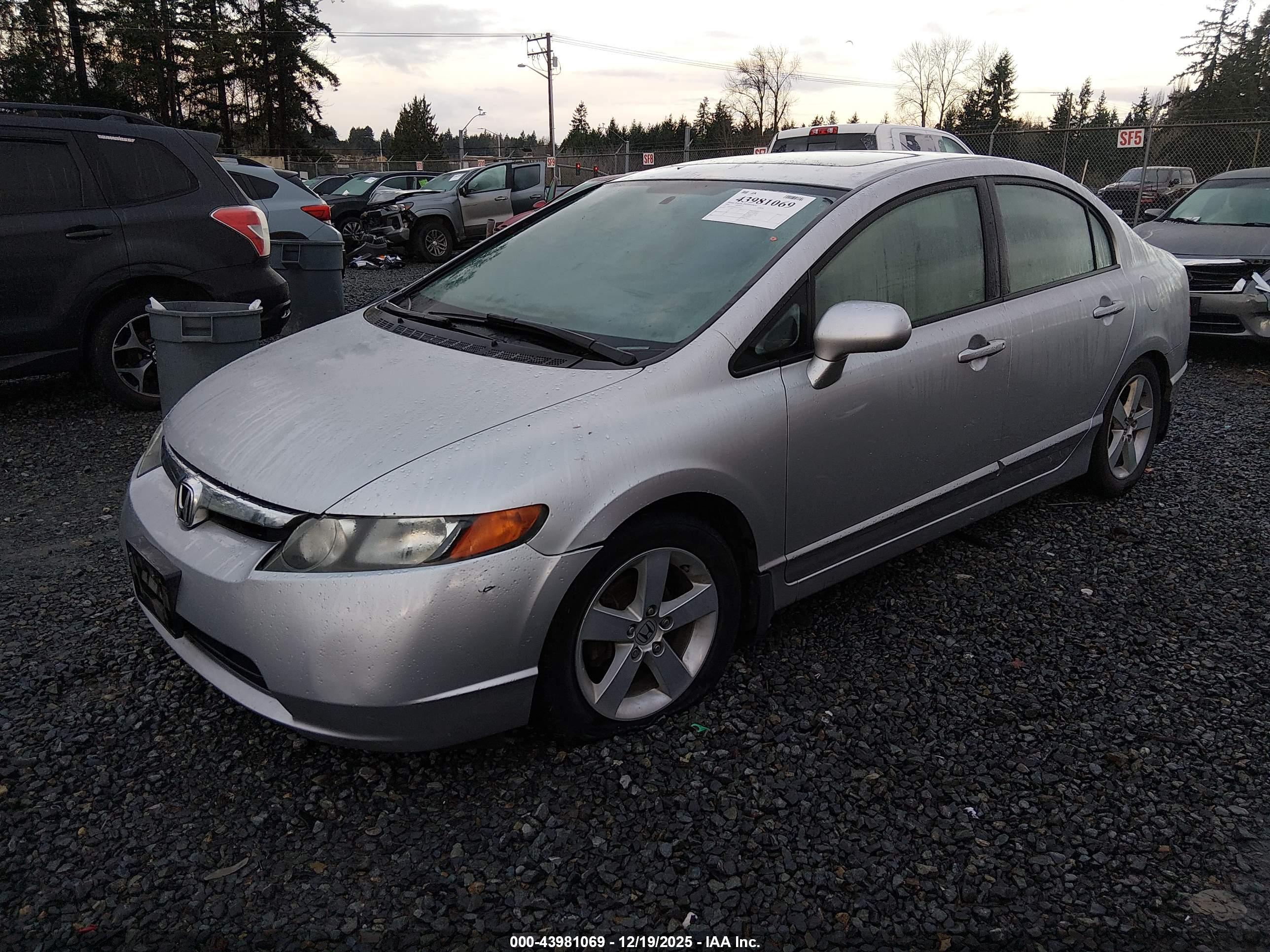 HONDA CIVIC image 2