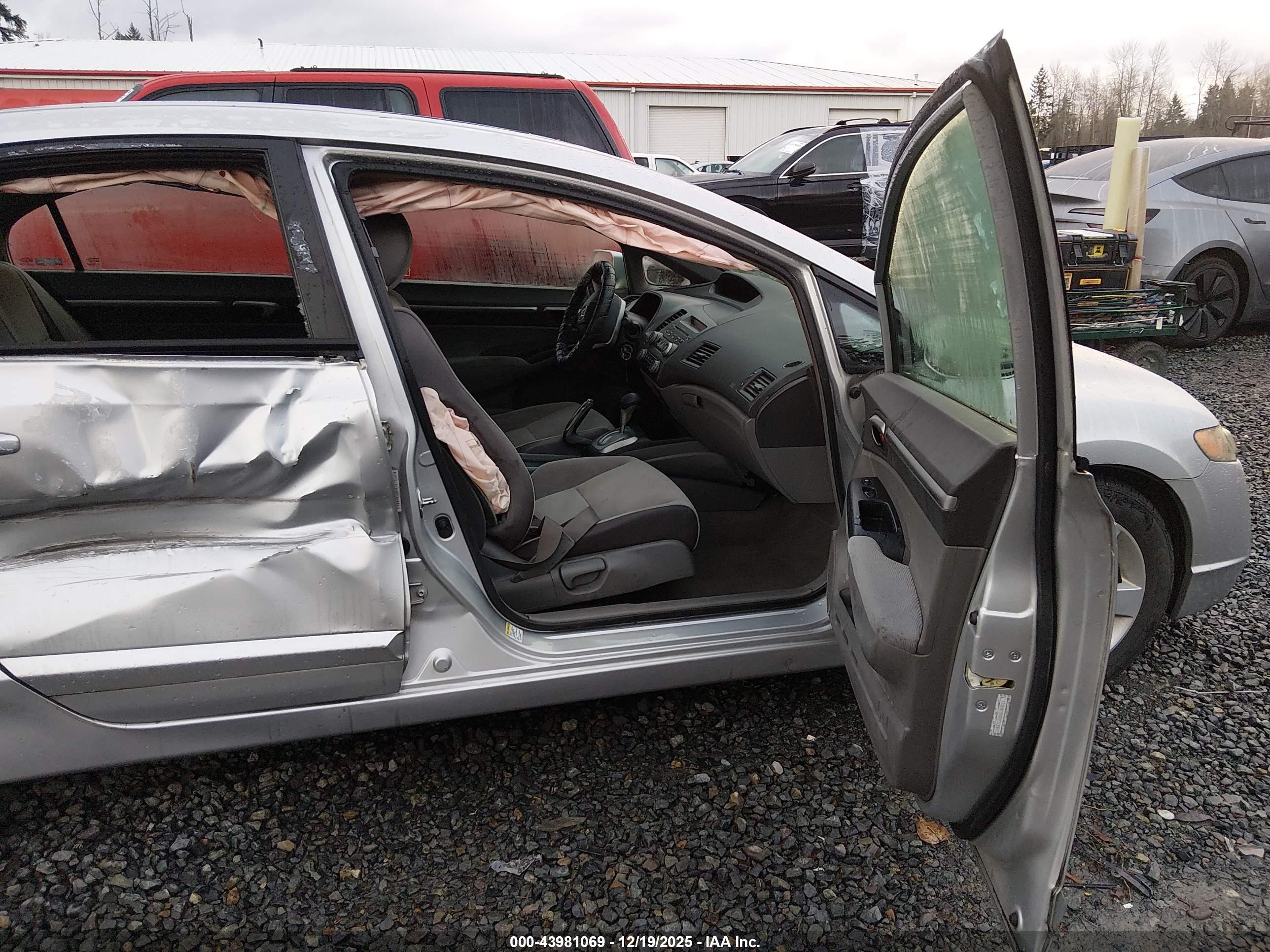 HONDA CIVIC image 5