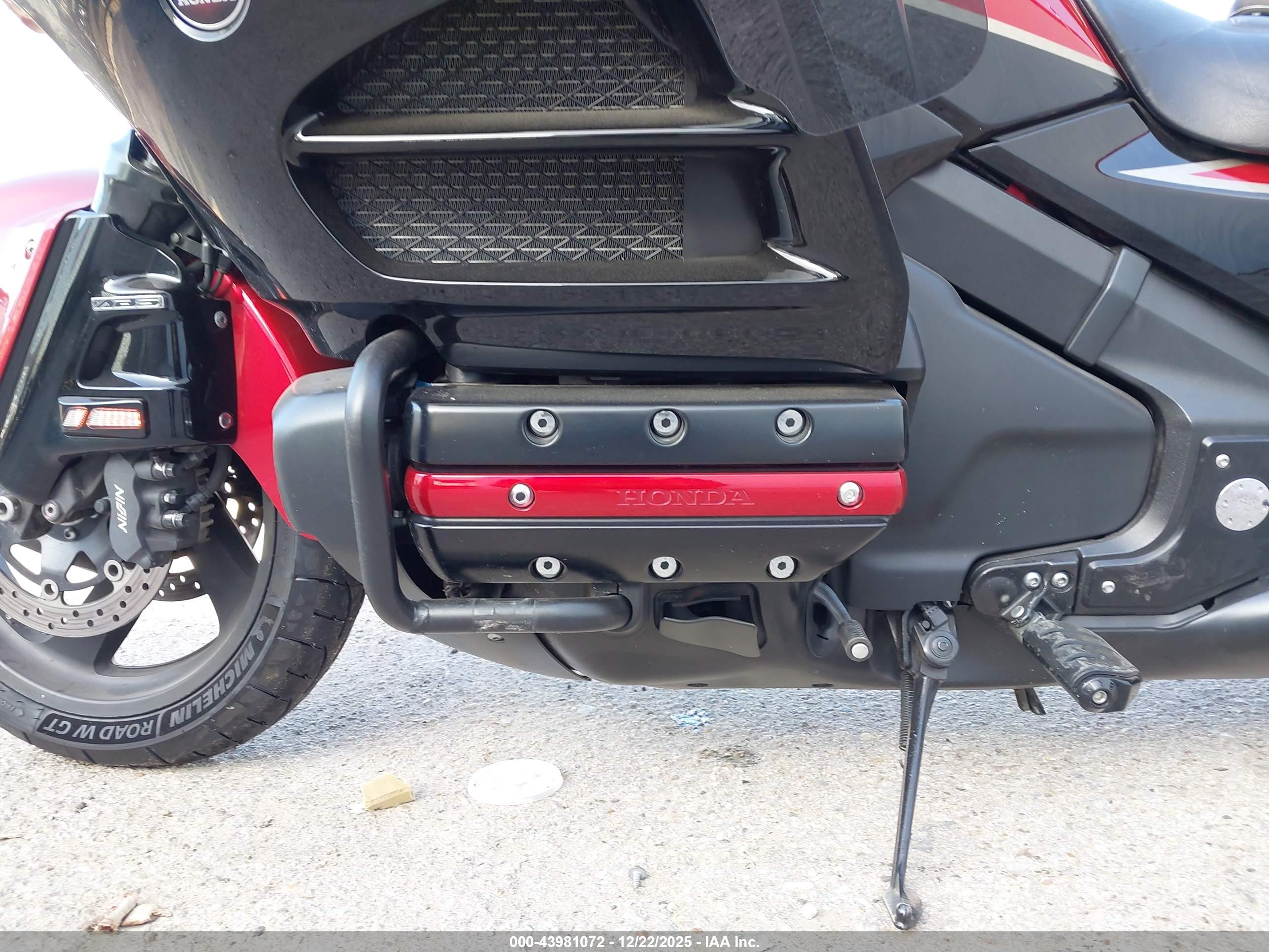 HONDA GL1800 image 9