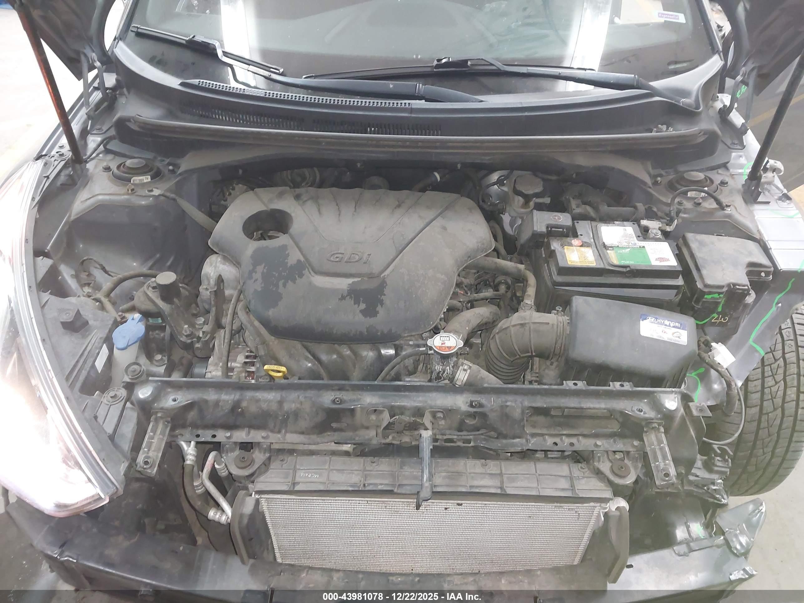 HYUNDAI VELOSTER image 10