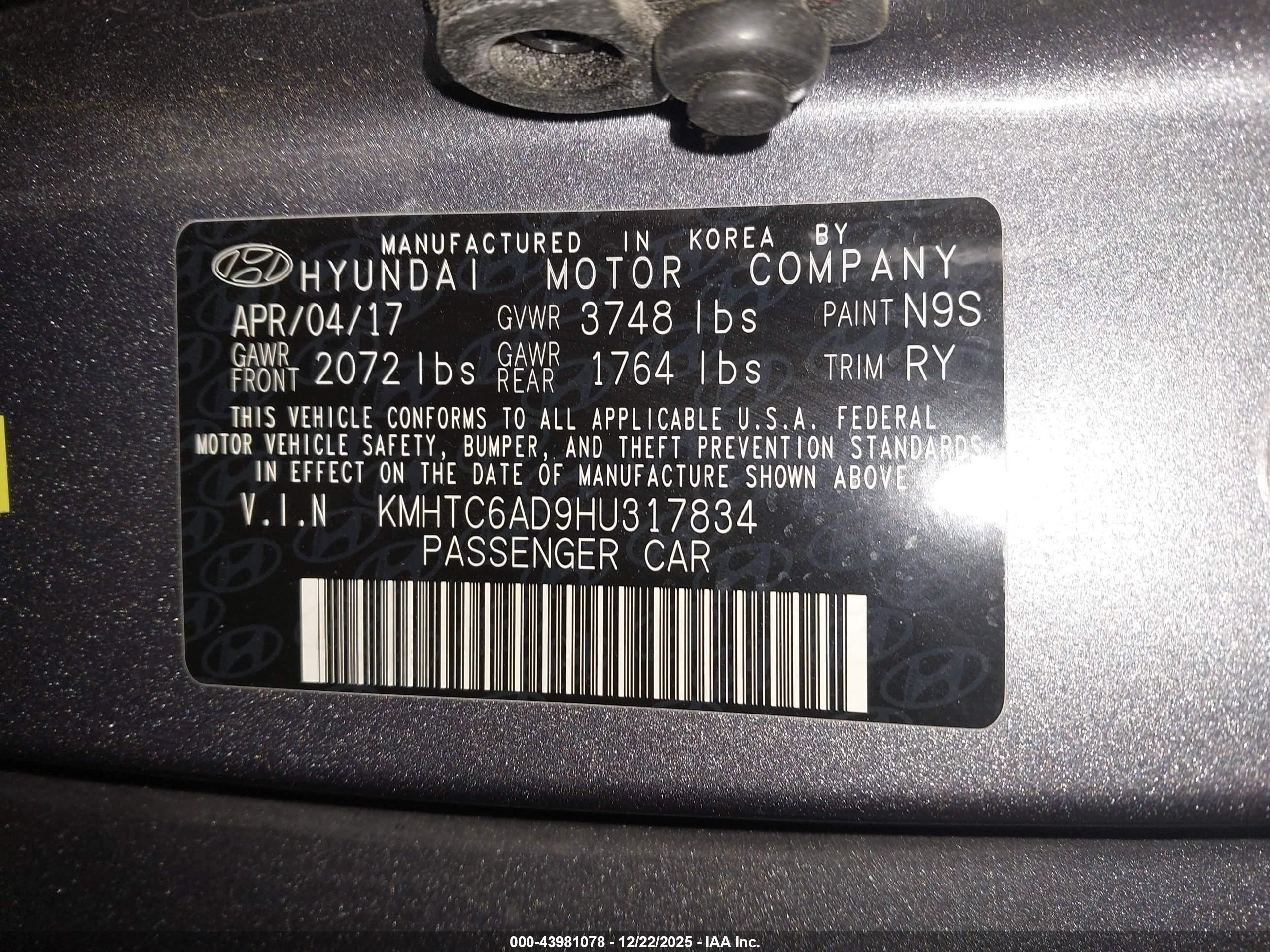 HYUNDAI VELOSTER image 9