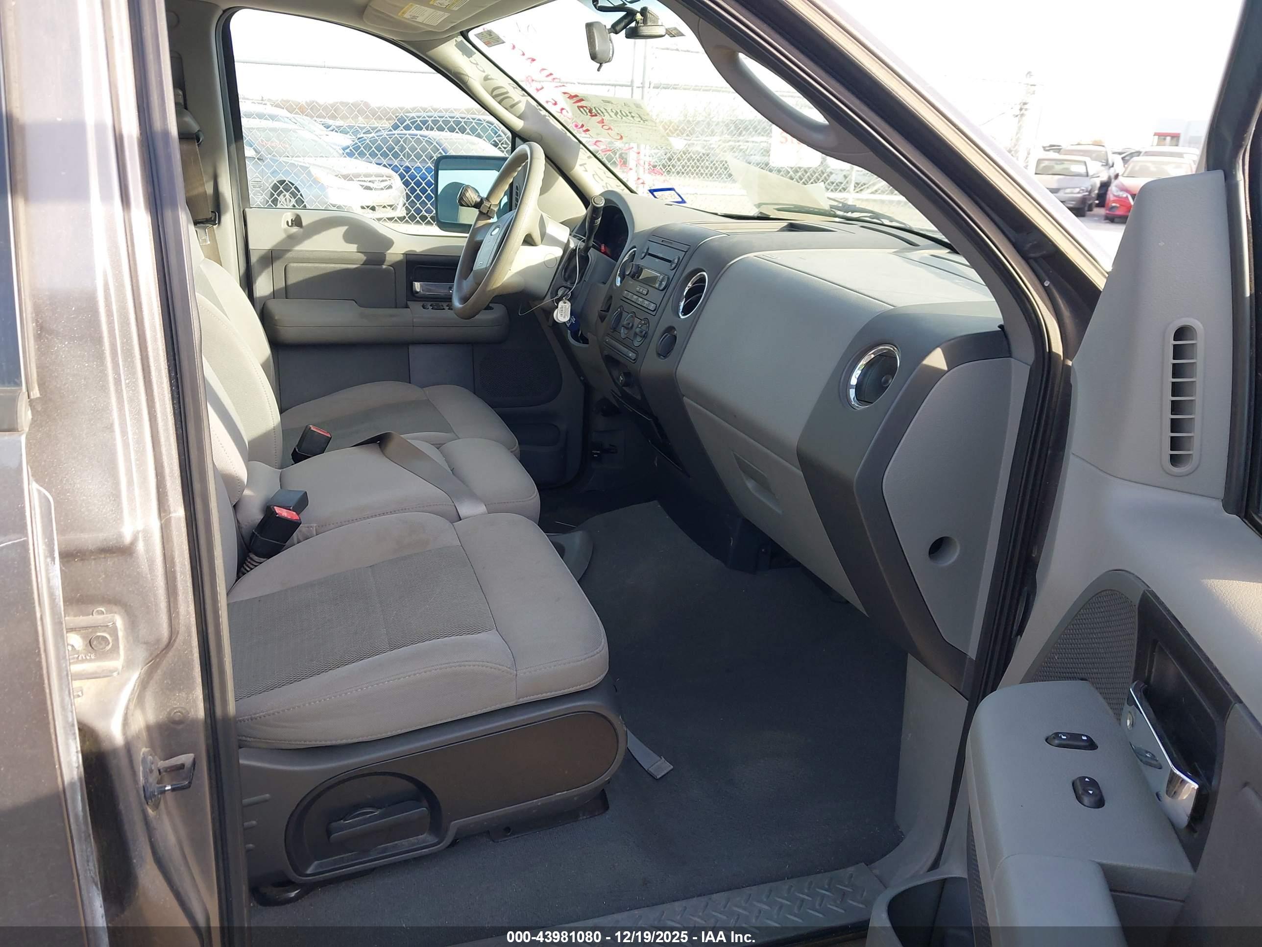 FORD F-150 image 5