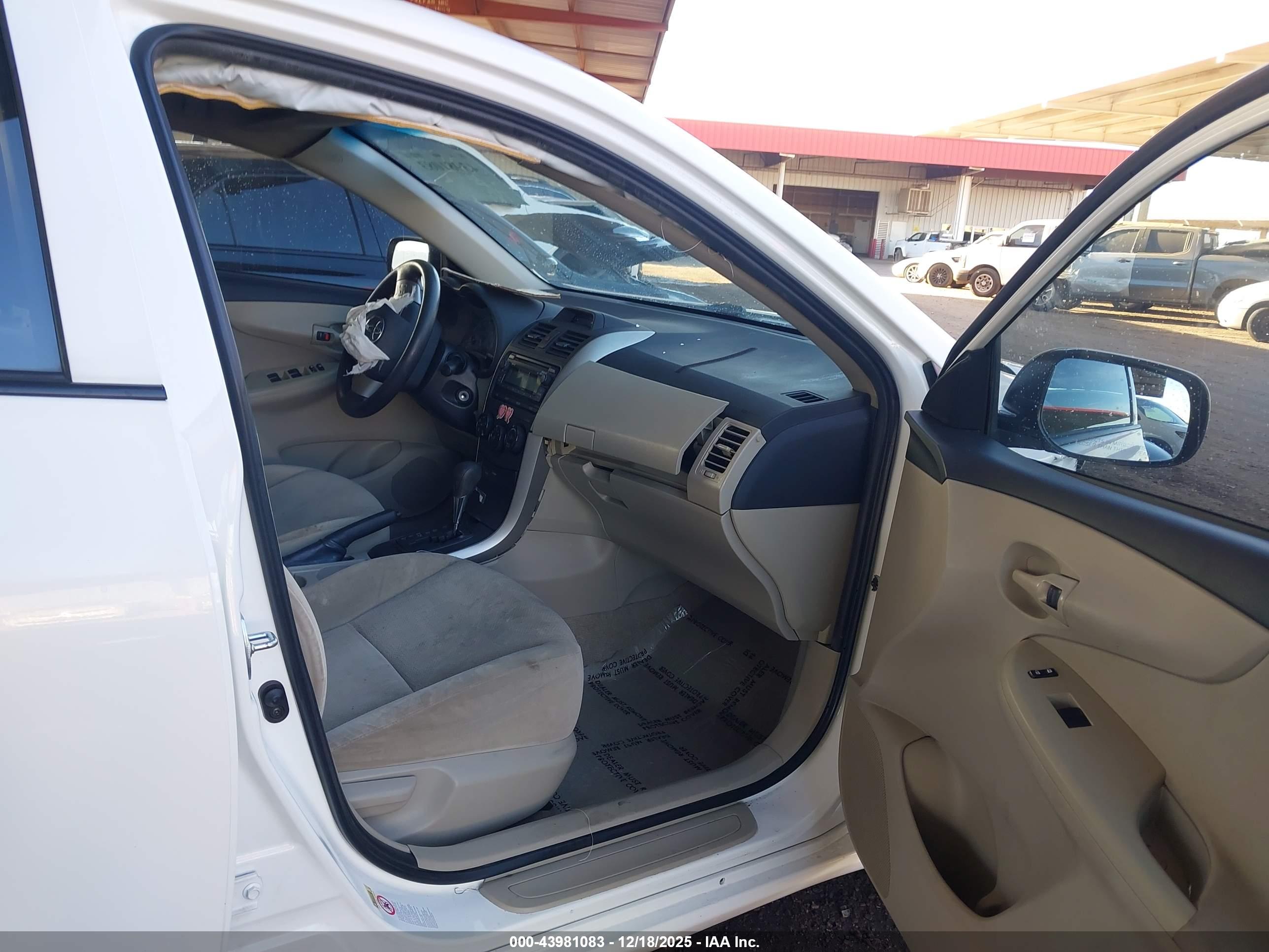 TOYOTA COROLLA image 5
