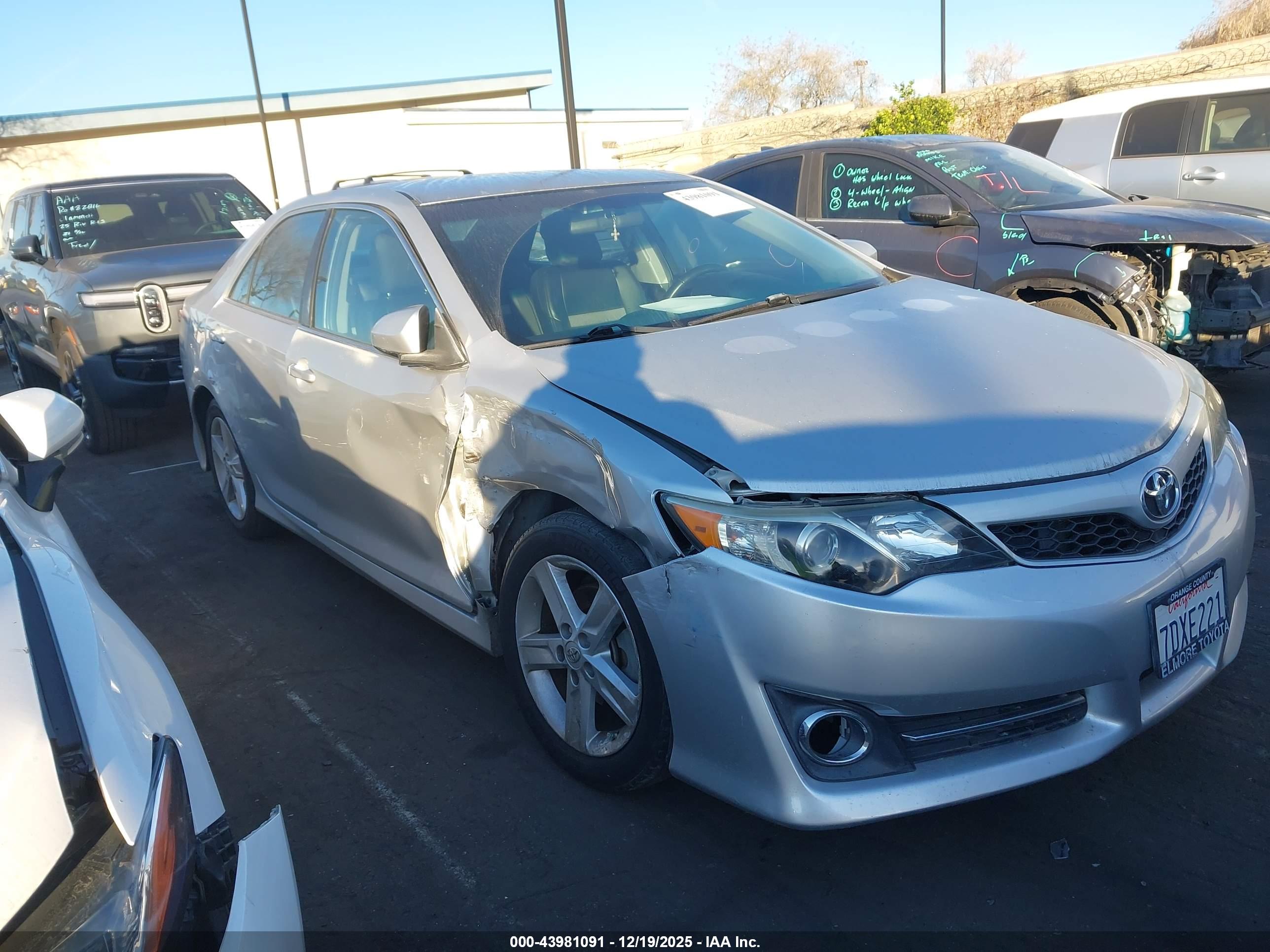 TOYOTA CAMRY image 6