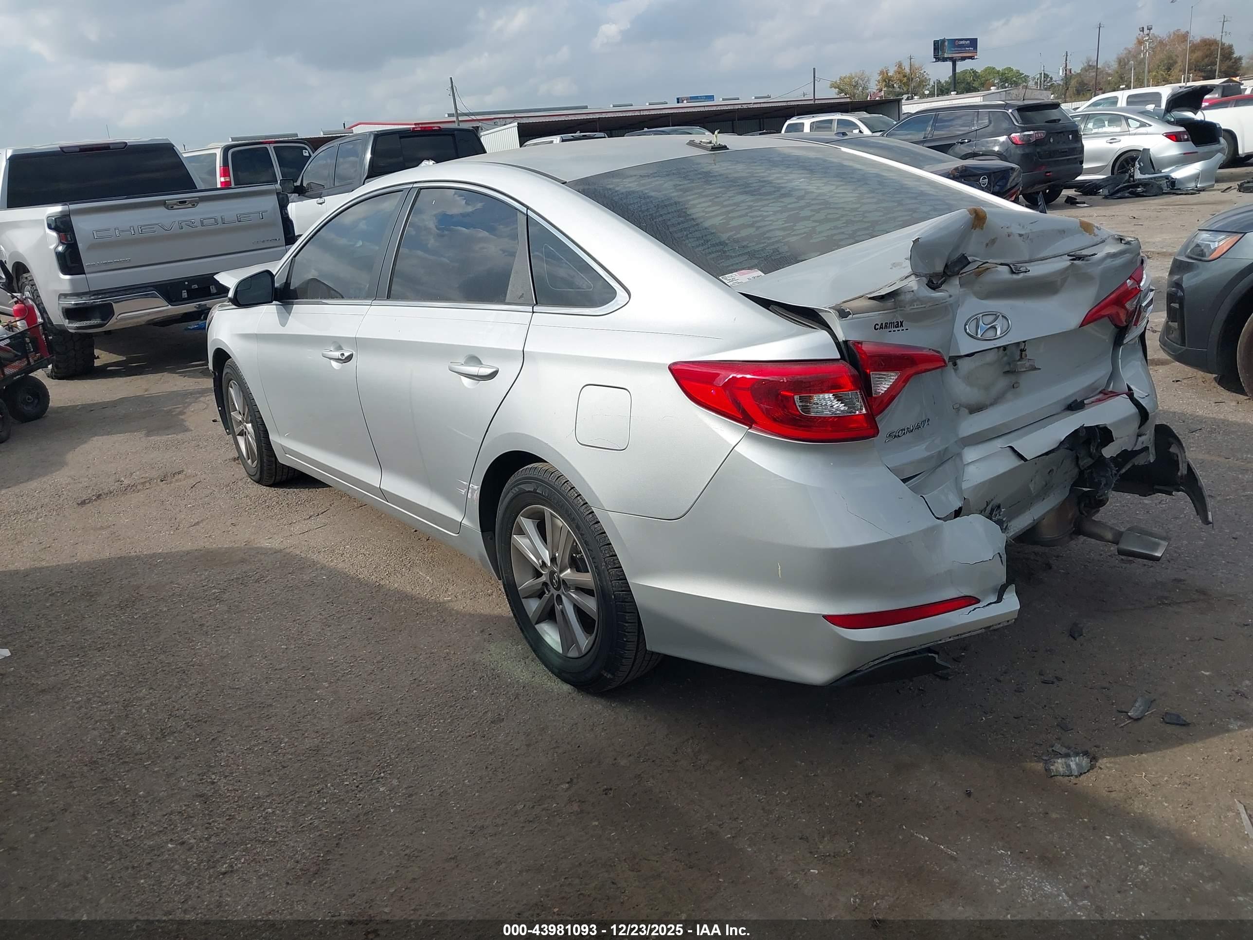 HYUNDAI SONATA image 3