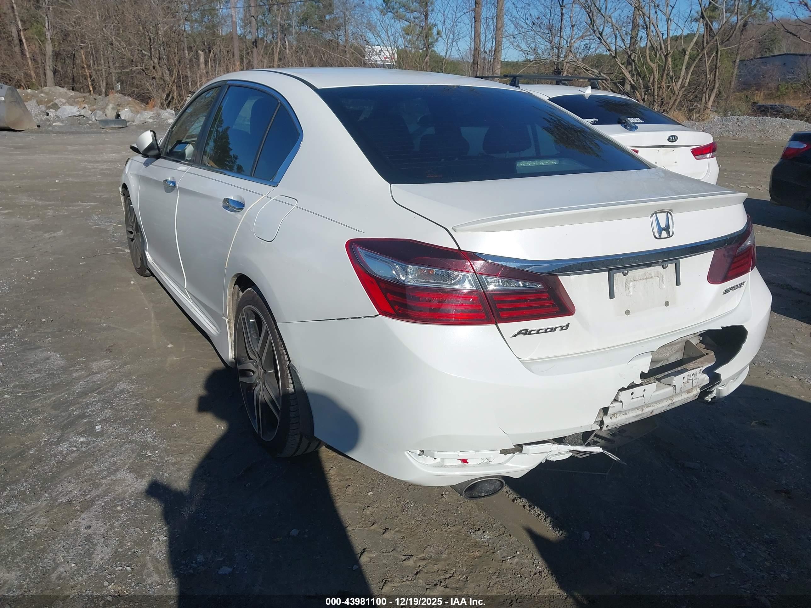 HONDA ACCORD image 3