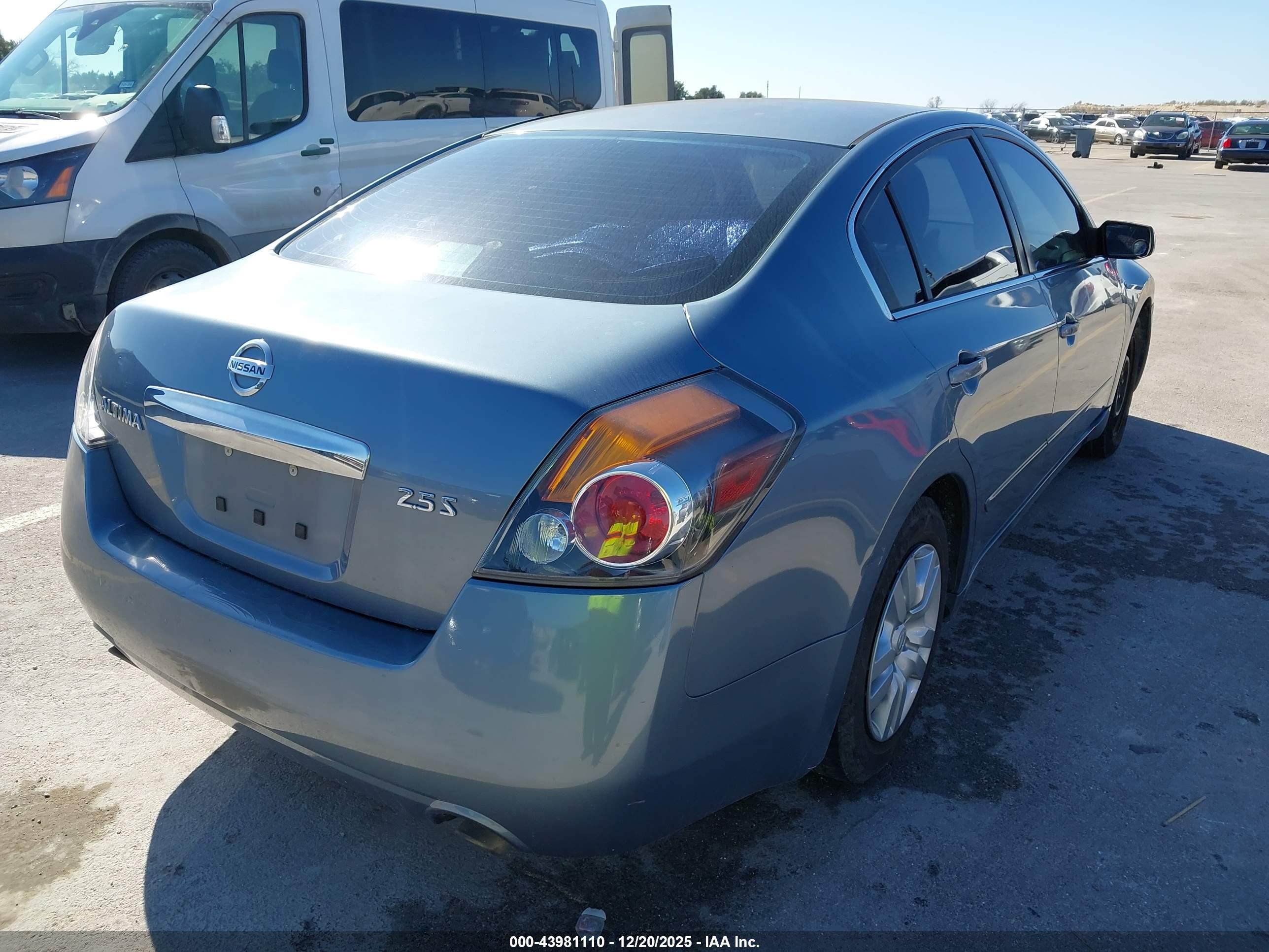 NISSAN ALTIMA image 4