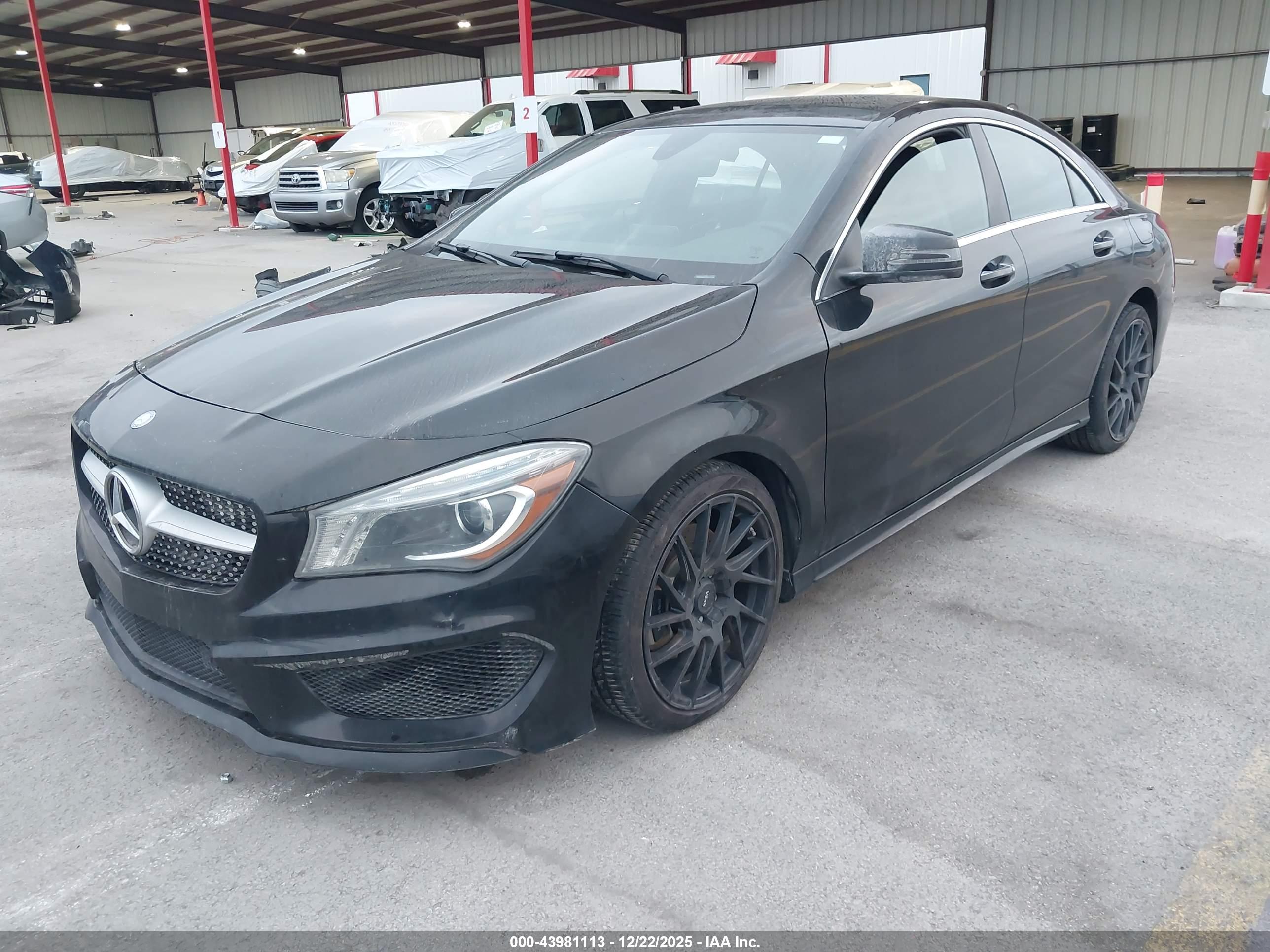 MERCEDES-BENZ CLA image 2