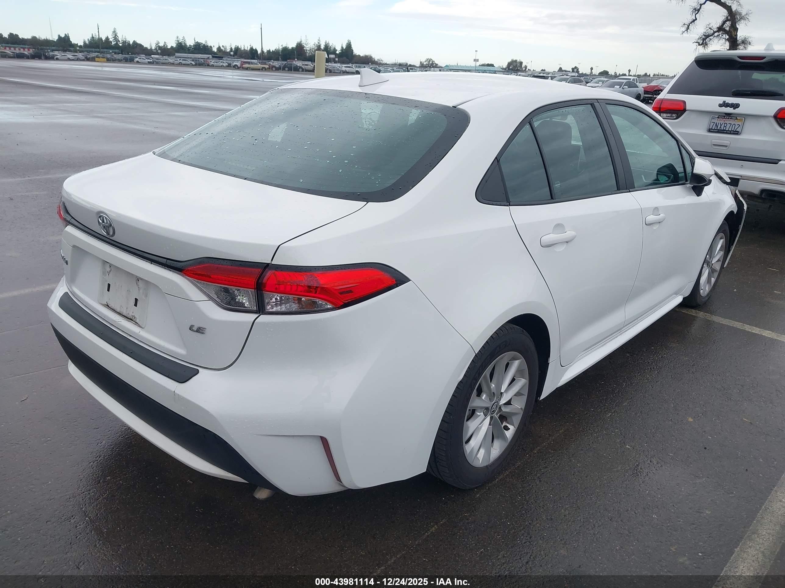 TOYOTA COROLLA image 4