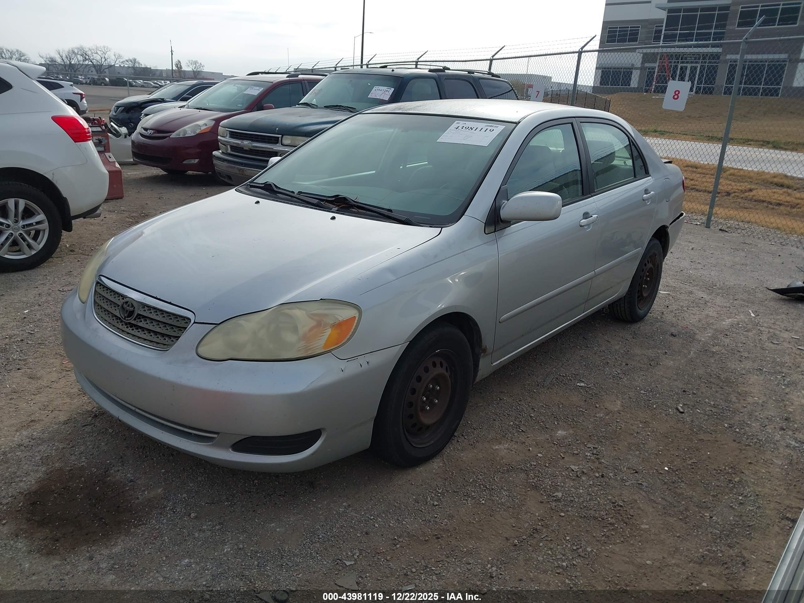 TOYOTA COROLLA image 2